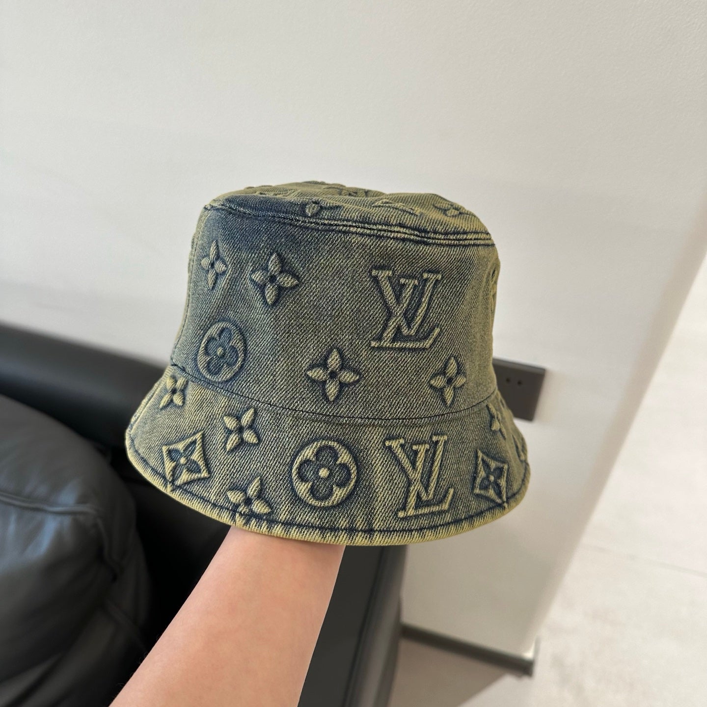 hat/ model: T34