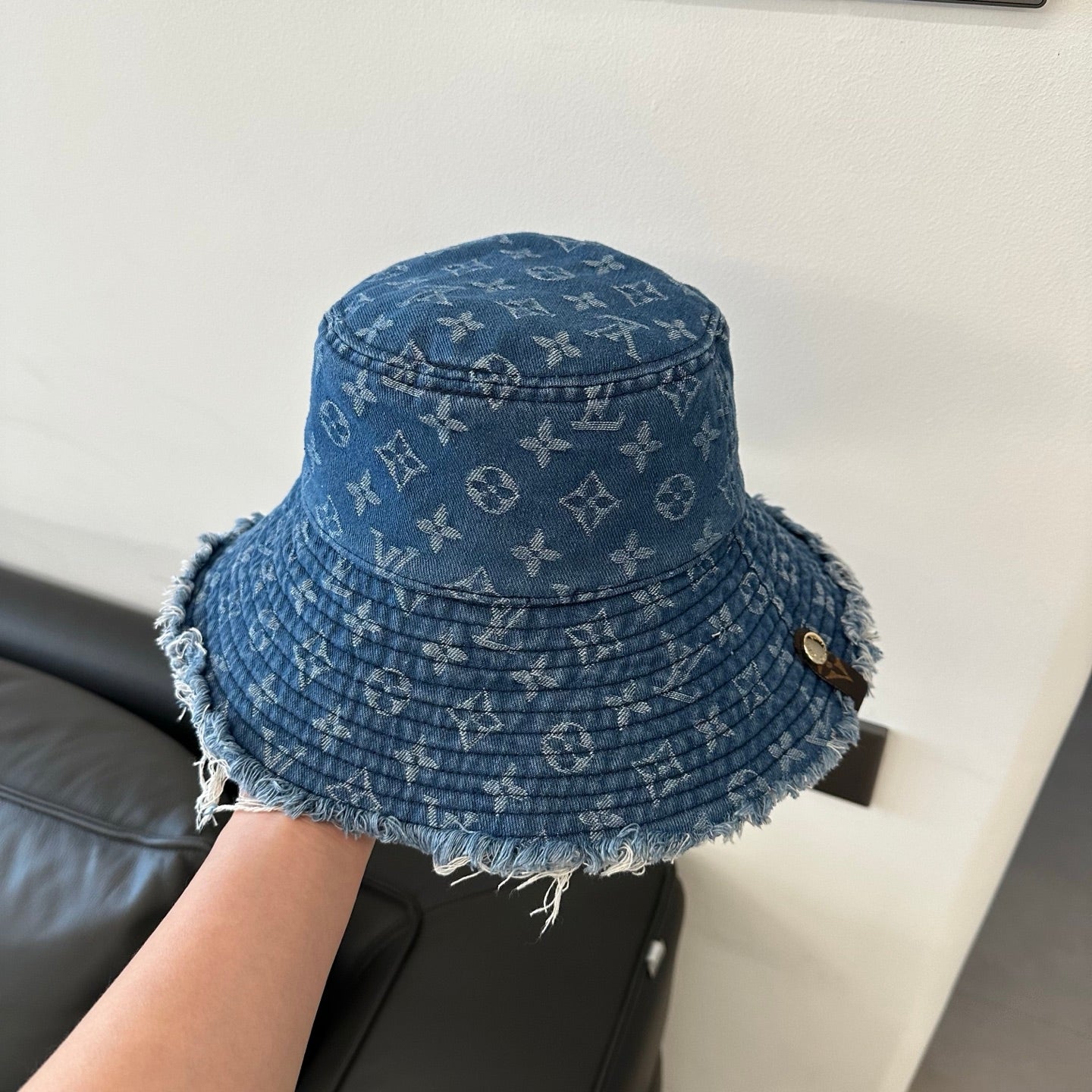 hat/ model: T33