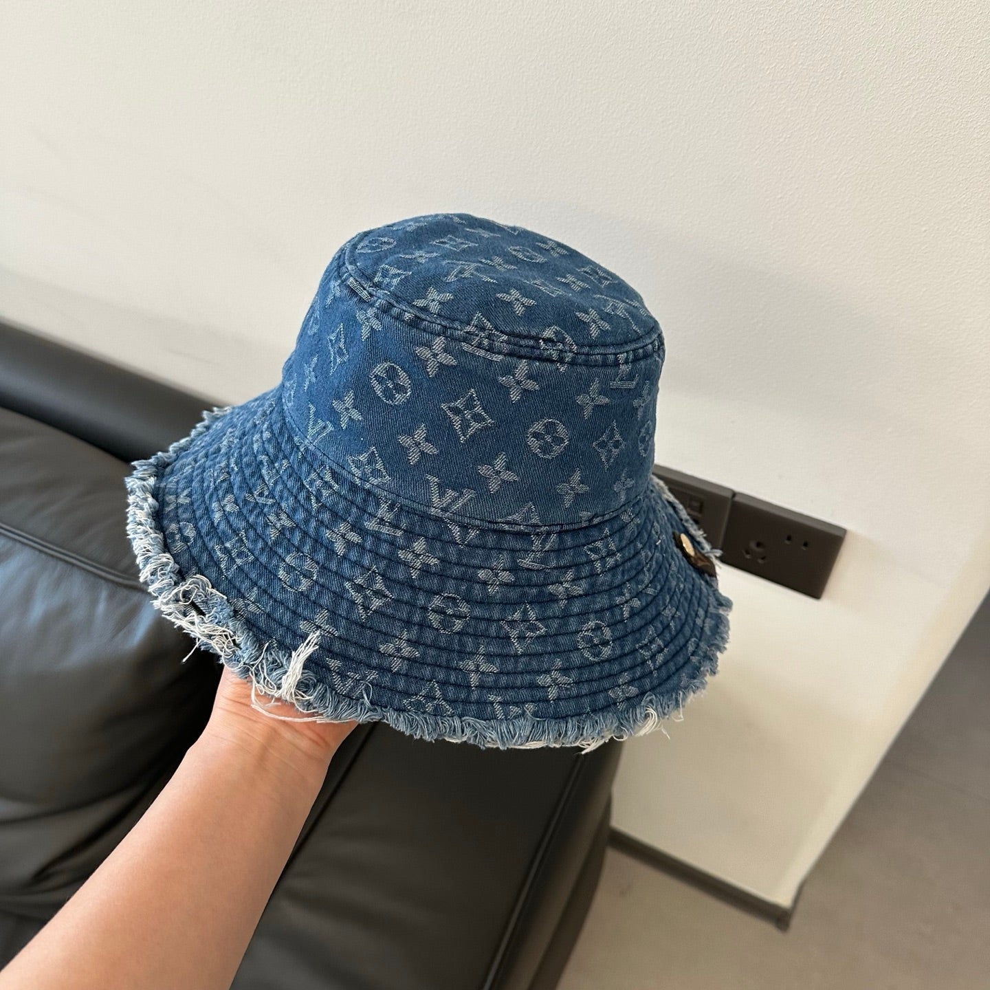 hat/ model: T33