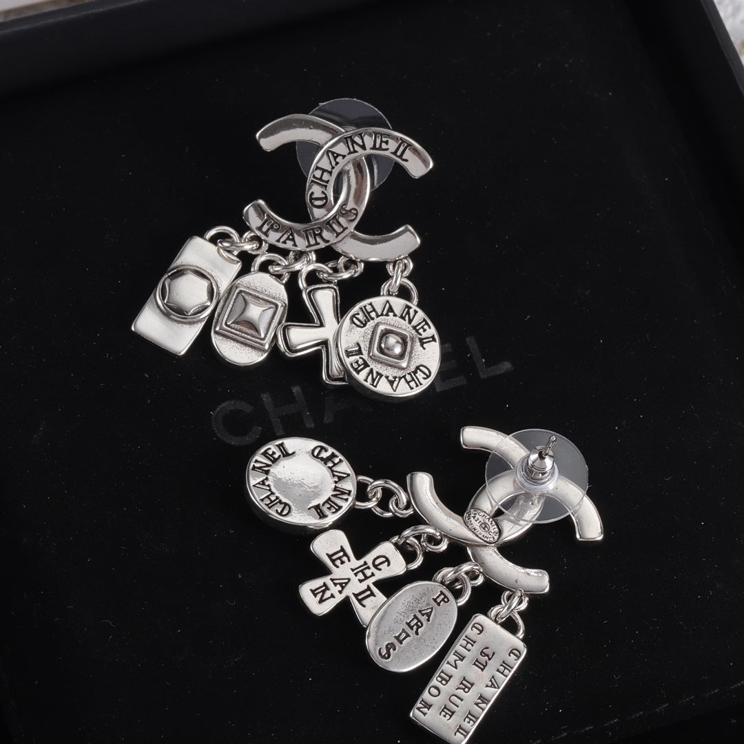 jewelry/earrings/model:H83