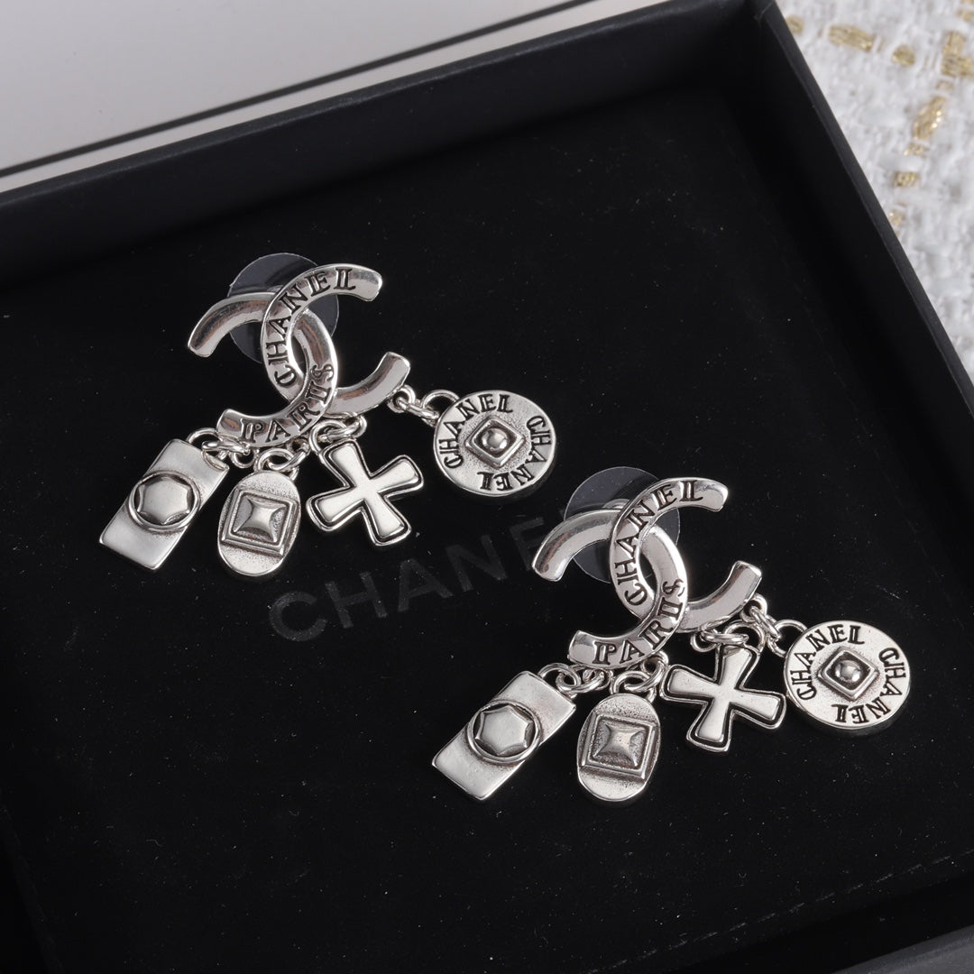 jewelry/earrings/model:H83