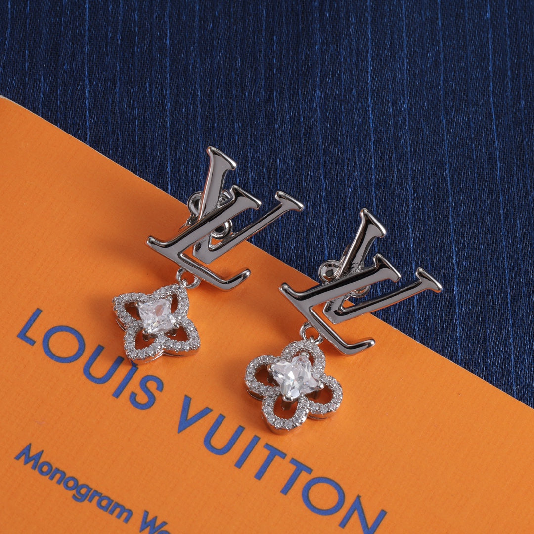 jewelry/earrings/model:H91