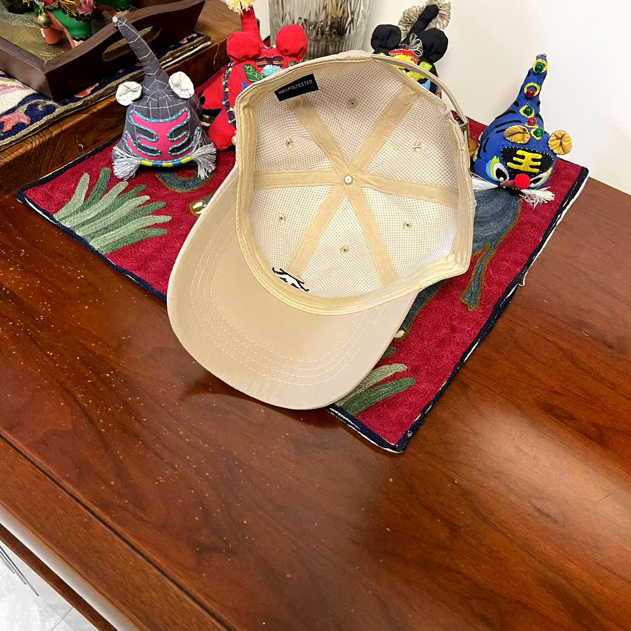 hat/ model: T17