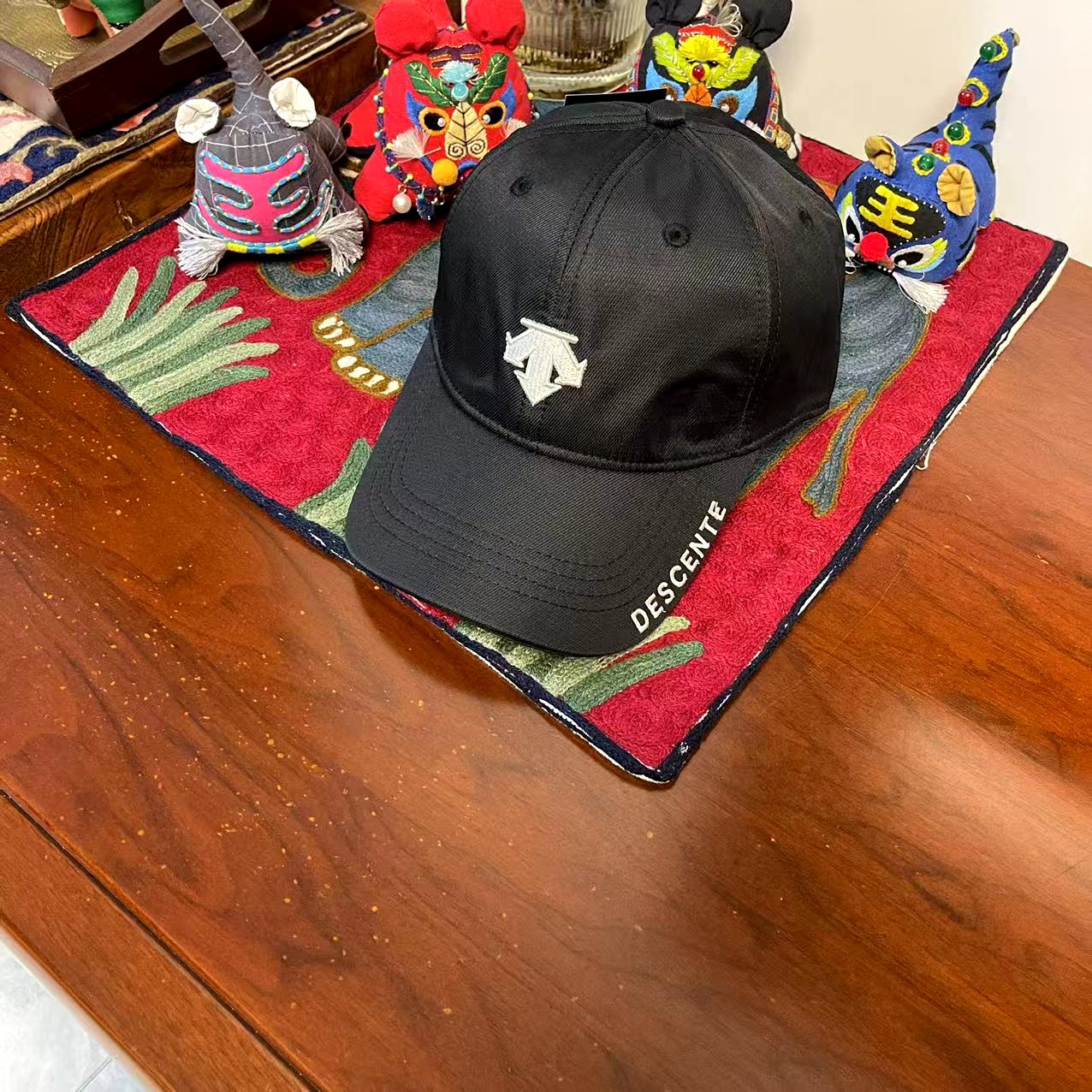 hat/ model: T17