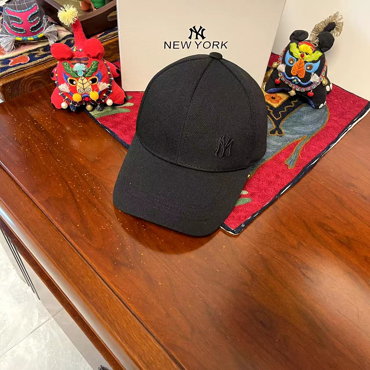hat/ model: T16