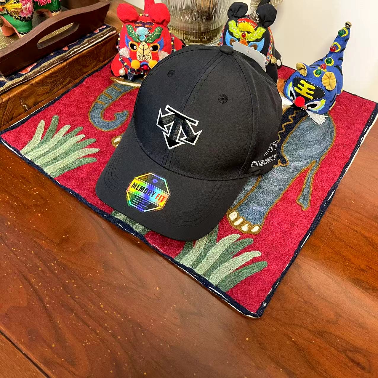 hat/ model: T20