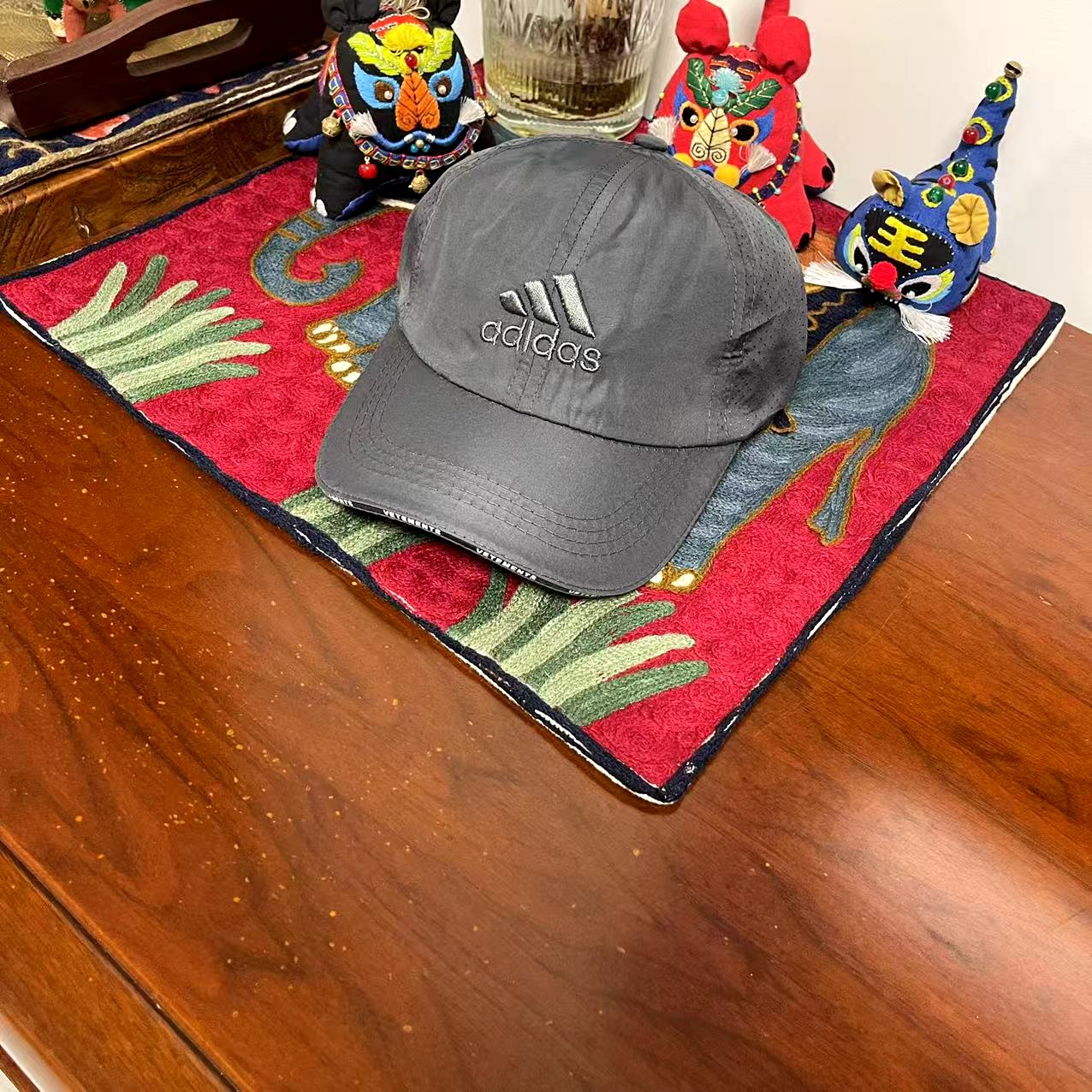 hat/ model: T15
