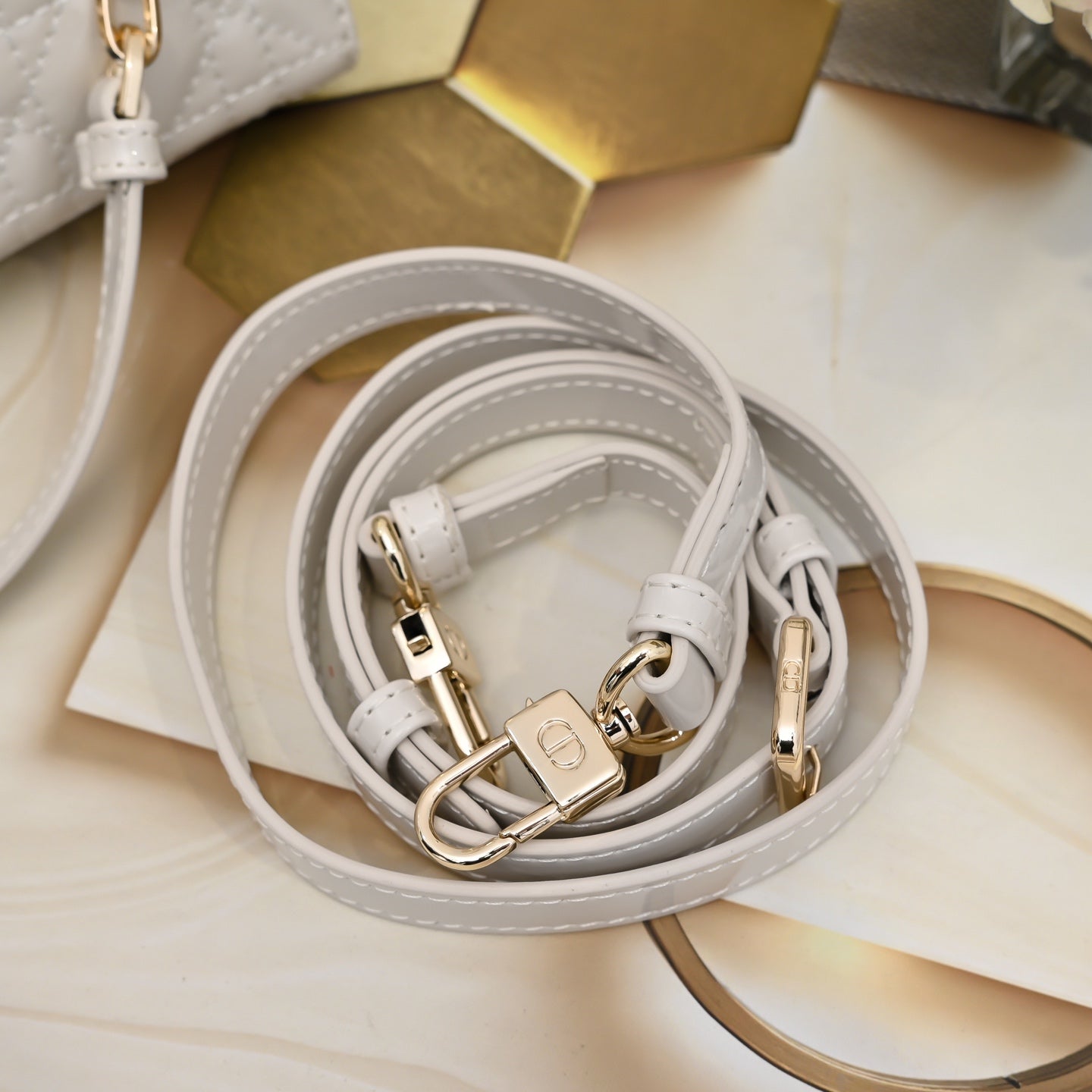 Bag/Quality: 4A/Model:CD0540
