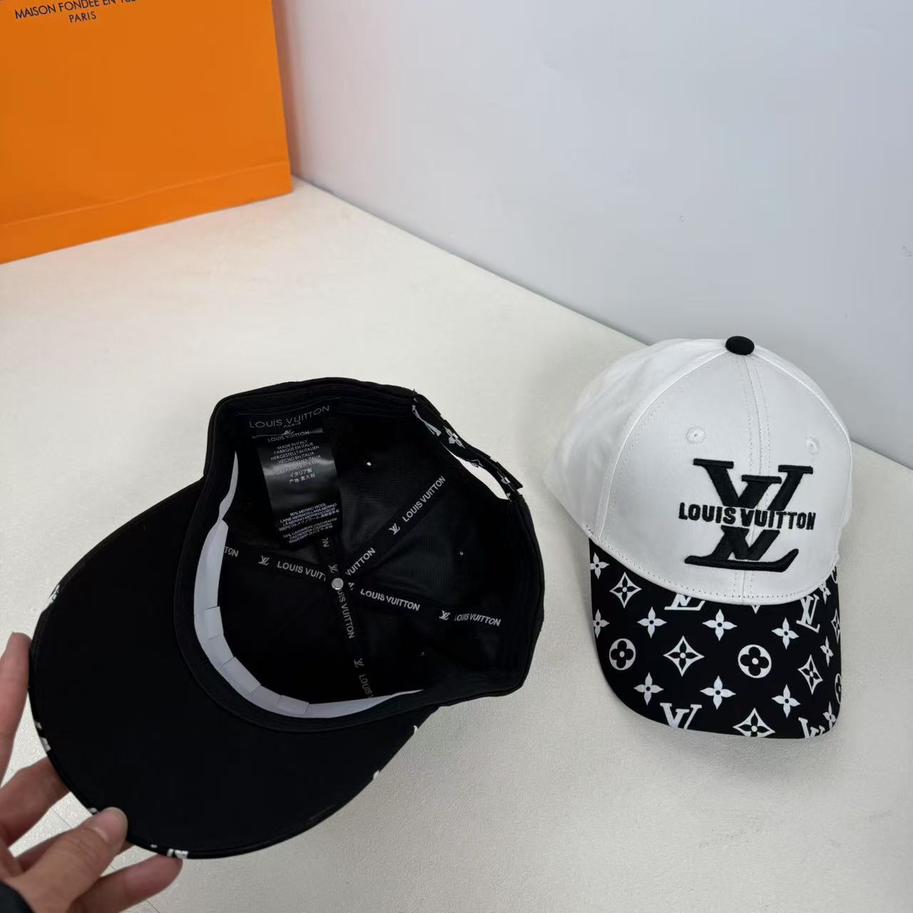 hat/ model: T36