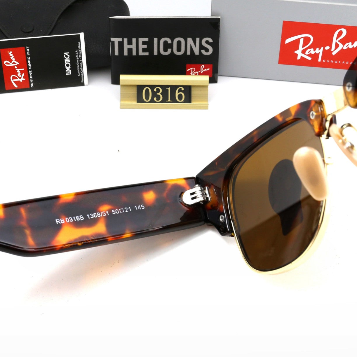 sunglasses / Model: 0316