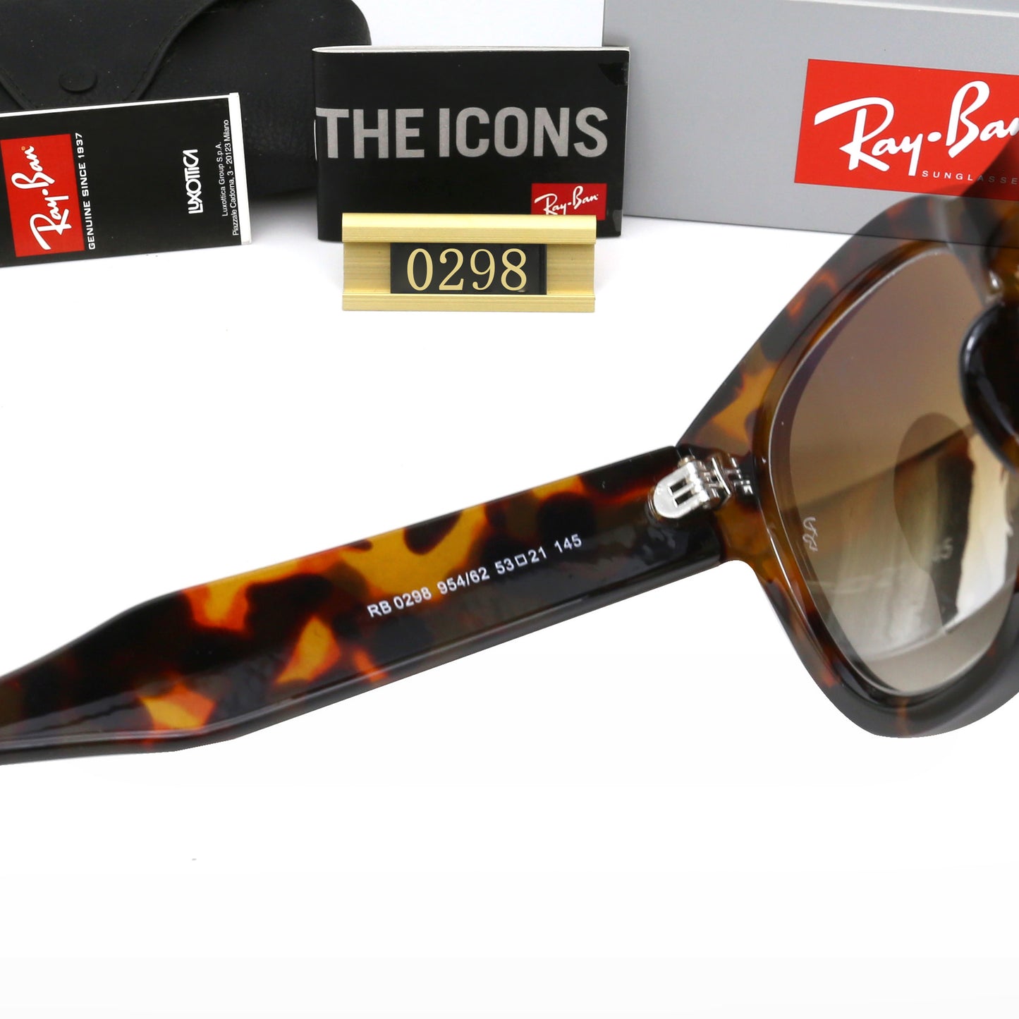 sunglasses / Model: 0298