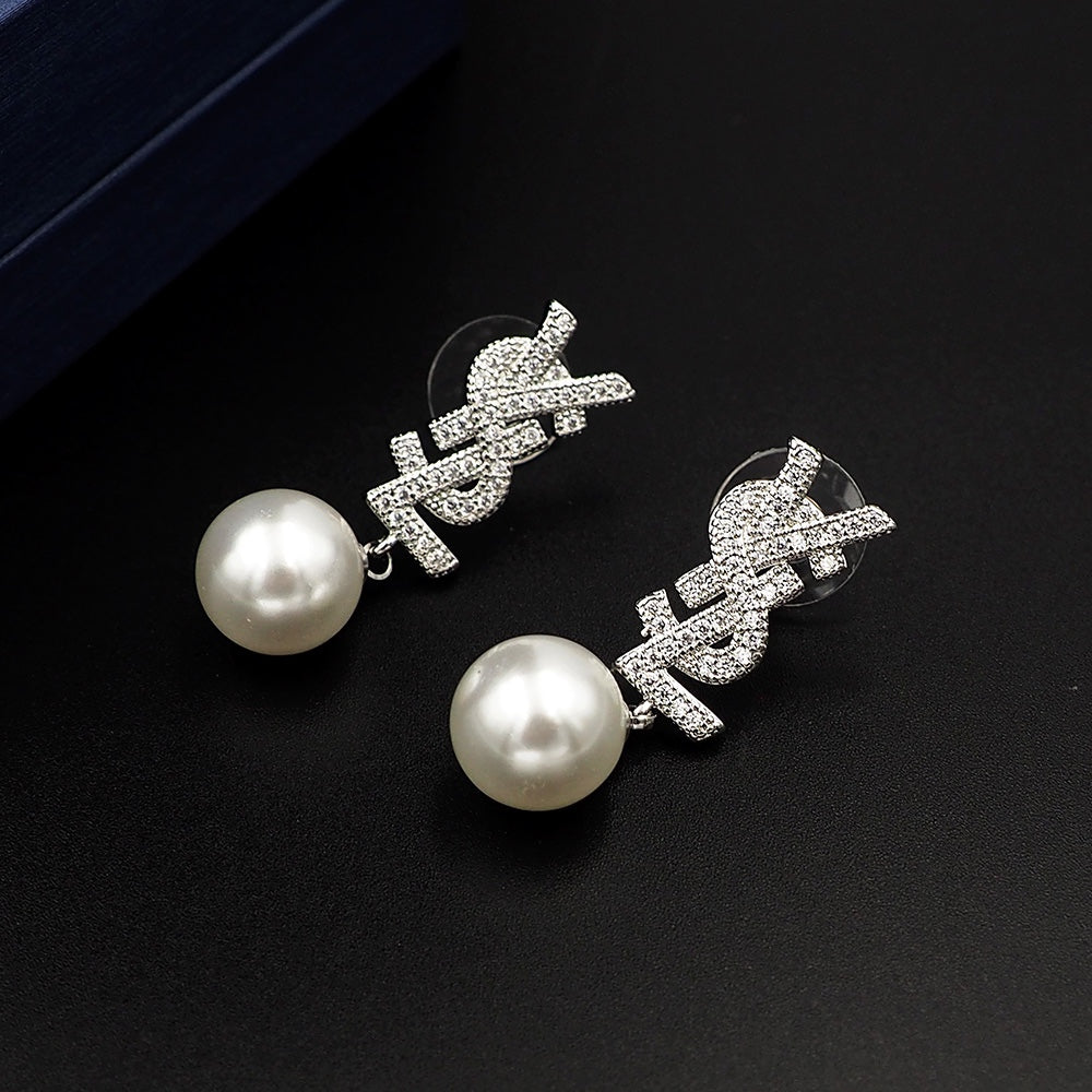 jewelry/earrings/model:103797