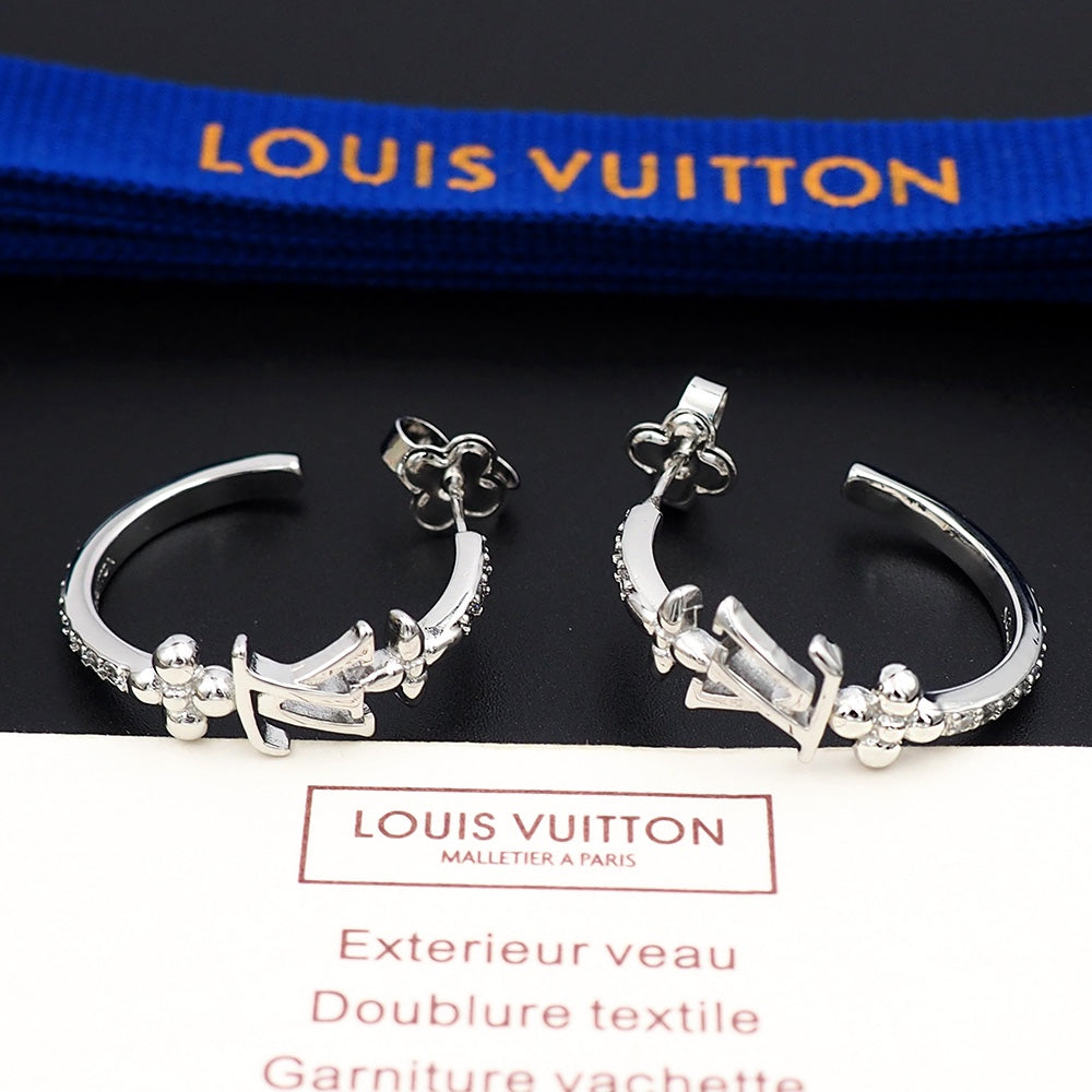 jewelry/earrings/model: 103173