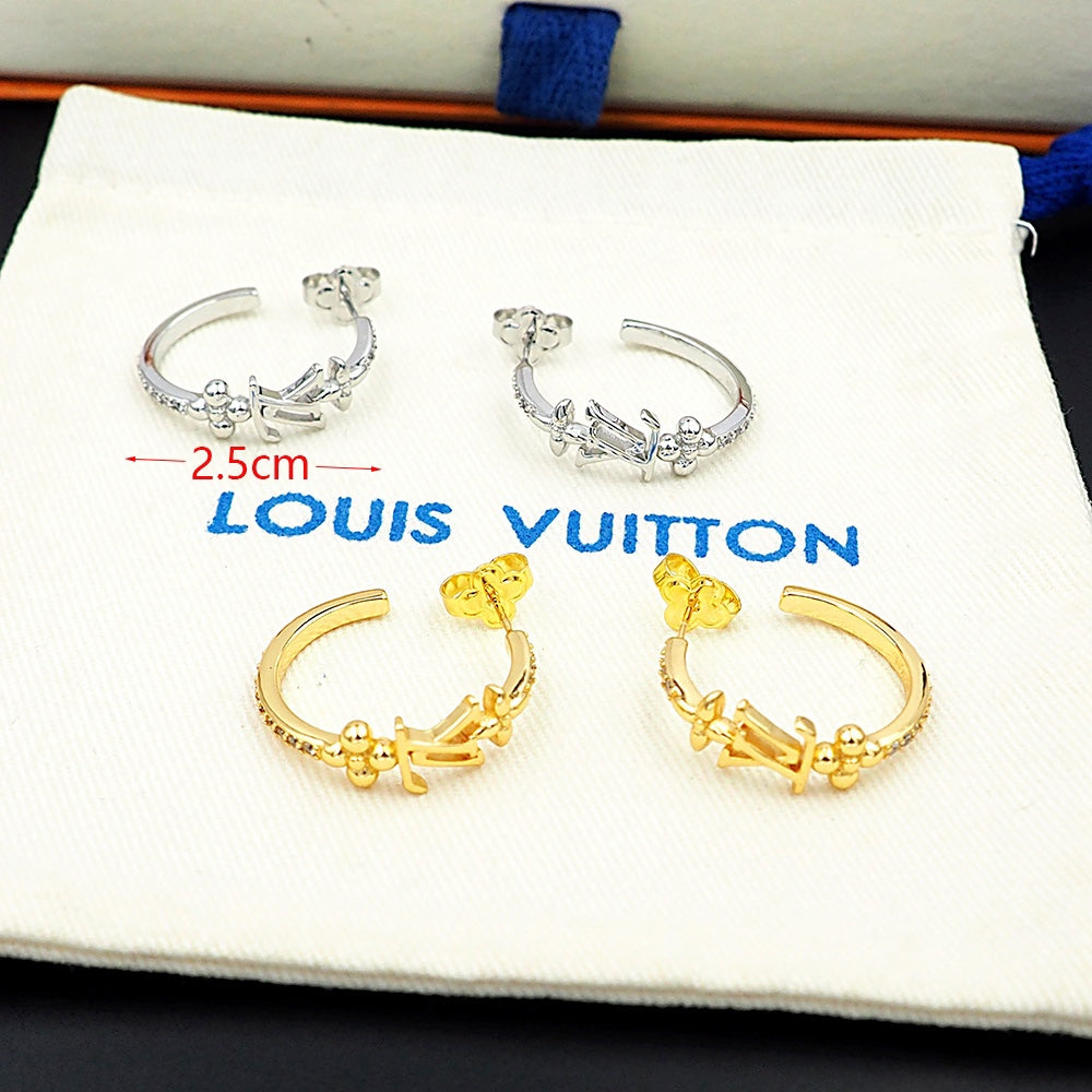 jewelry/earrings/model: 103173