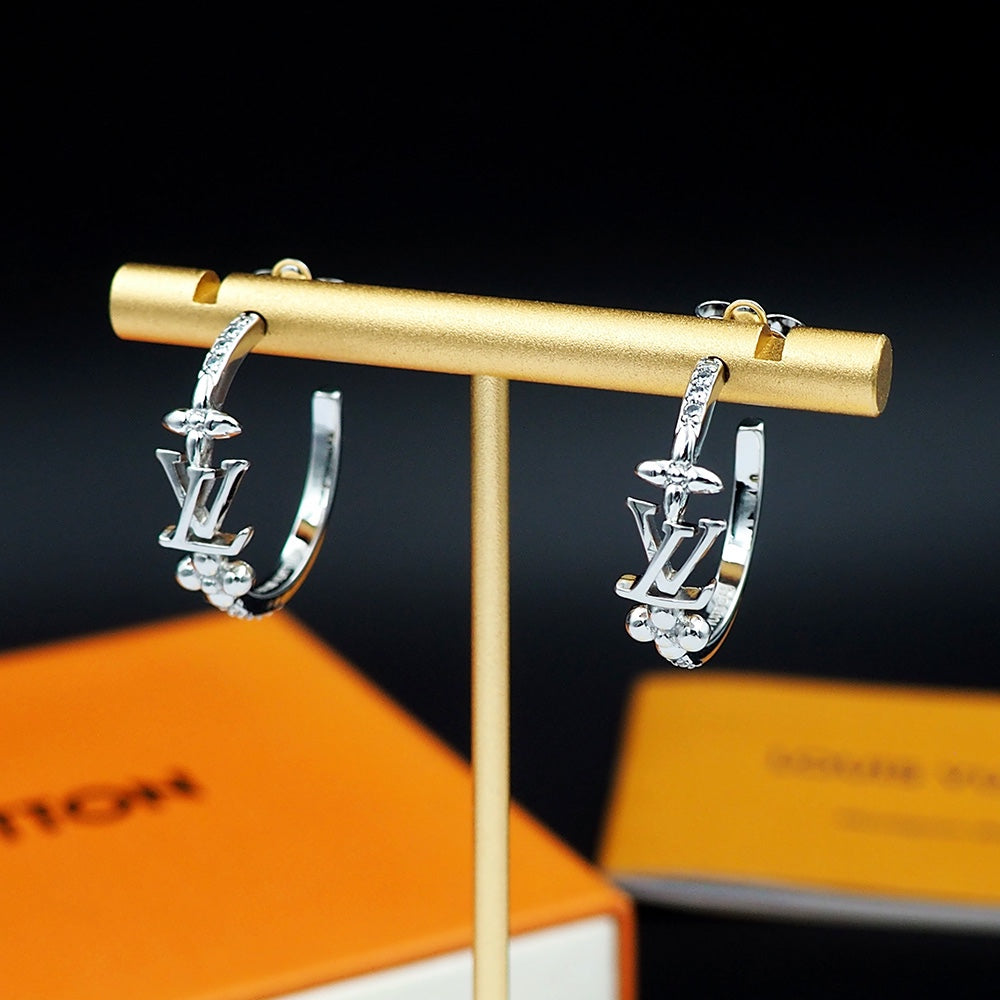 jewelry/earrings/model: 103173