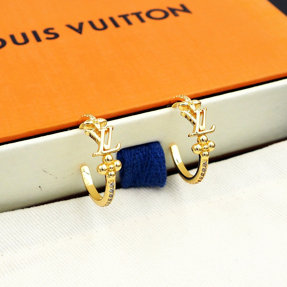 jewelry/earrings/model: 103173