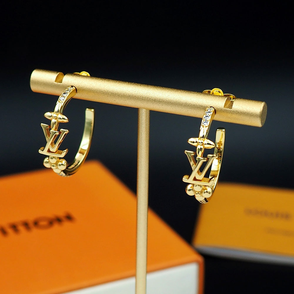 jewelry/earrings/model: 103173