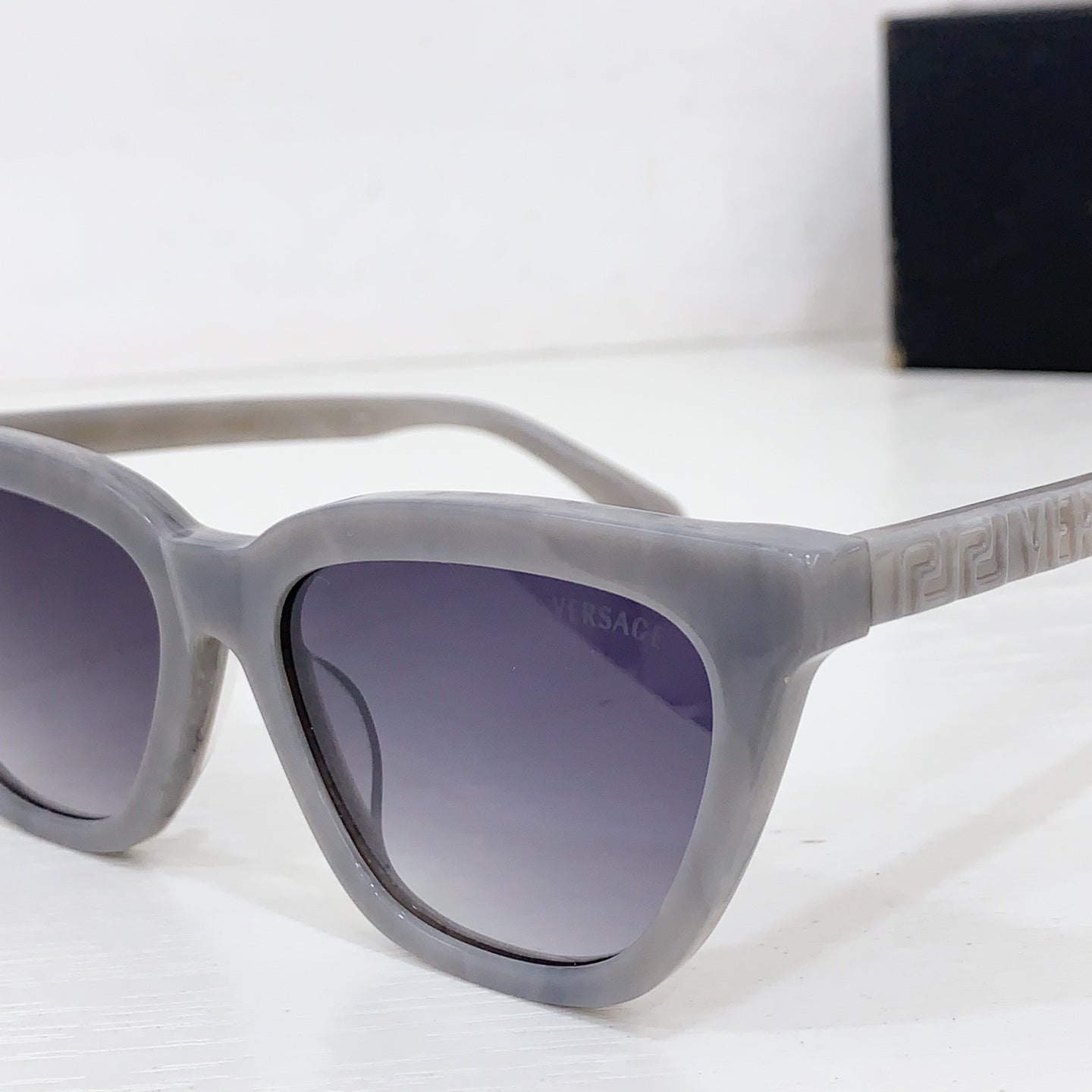 Sunglasses/Quality: 5A/Model:VE335