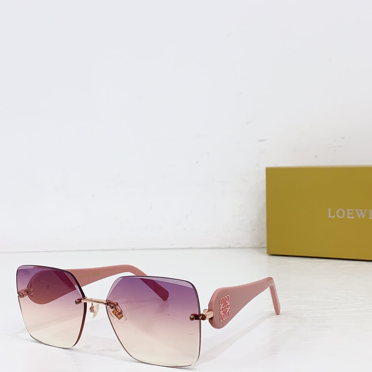 Sunglasses/Quality: 5A/Model:LW5131S