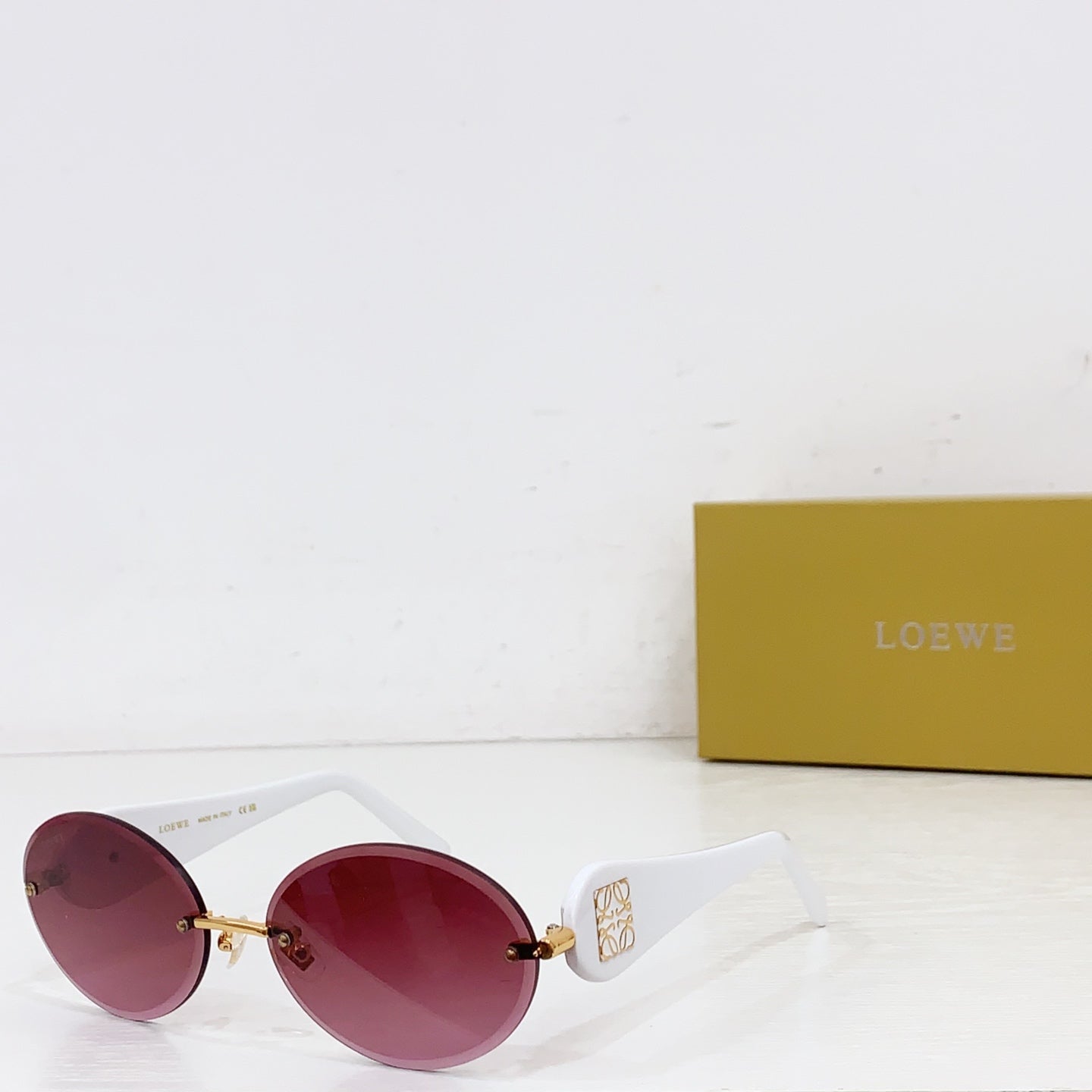 Sunglasses/Quality: 5A/Model:LW5132S