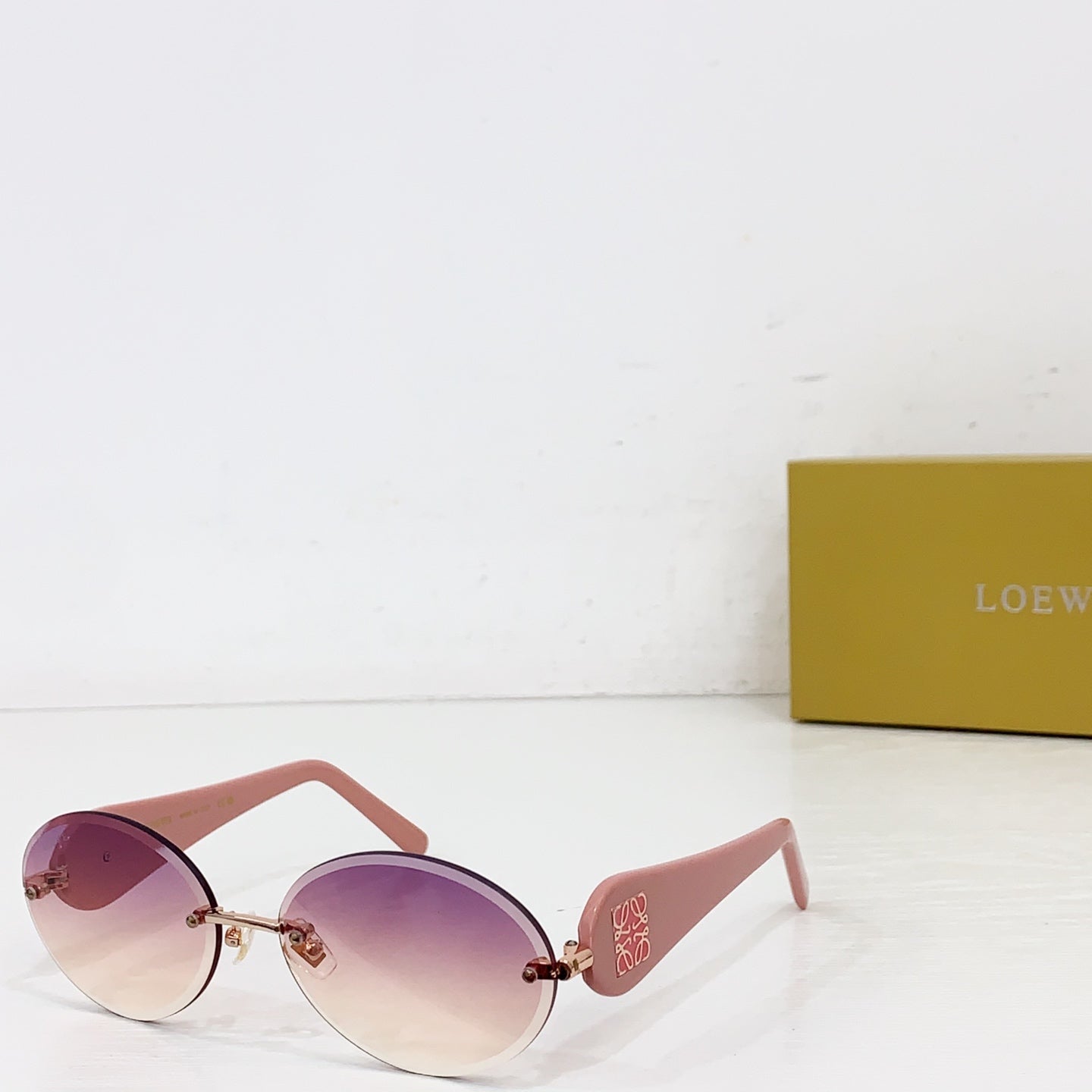 Sunglasses/Quality: 5A/Model:LW5132S