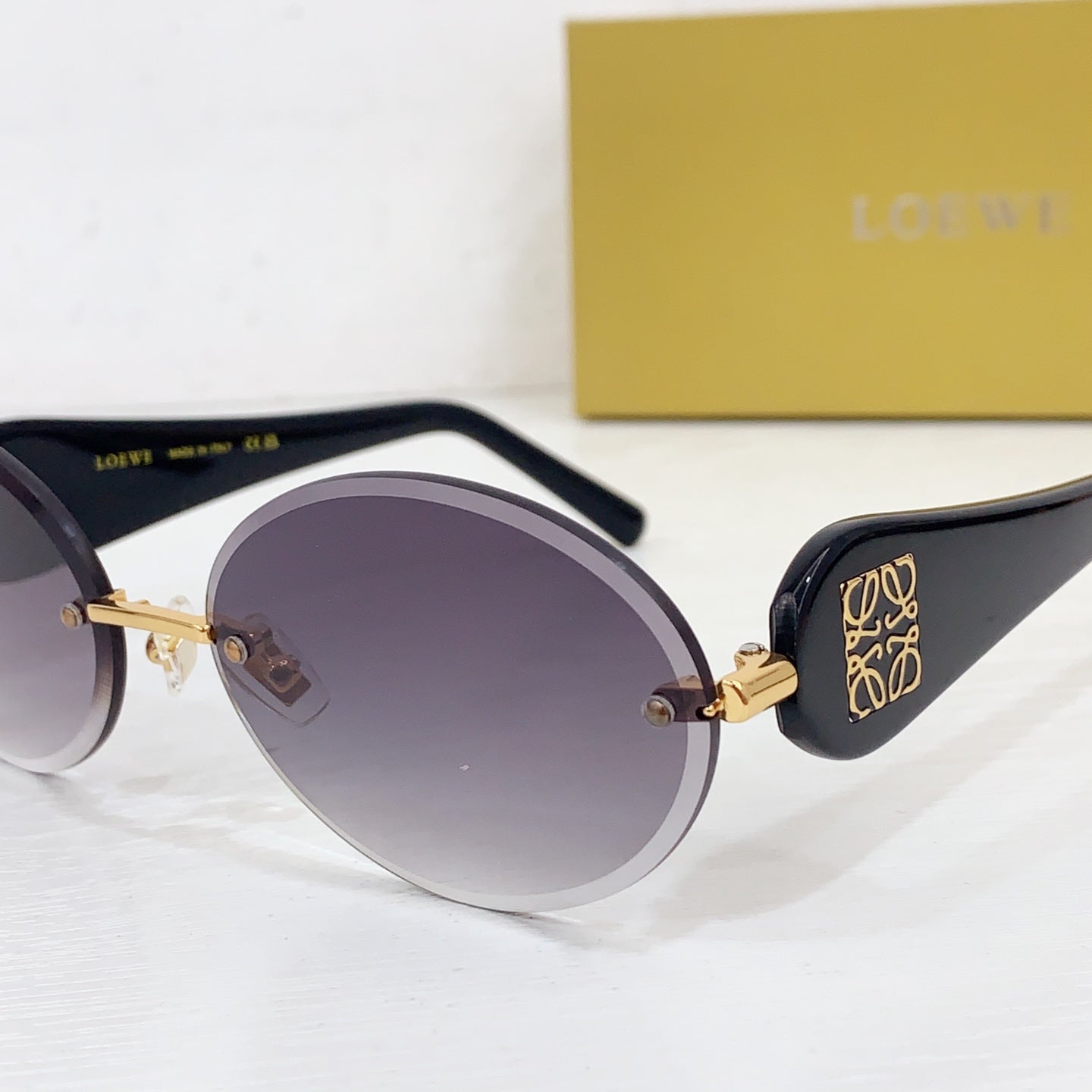 Sunglasses/Quality: 5A/Model:LW5132S