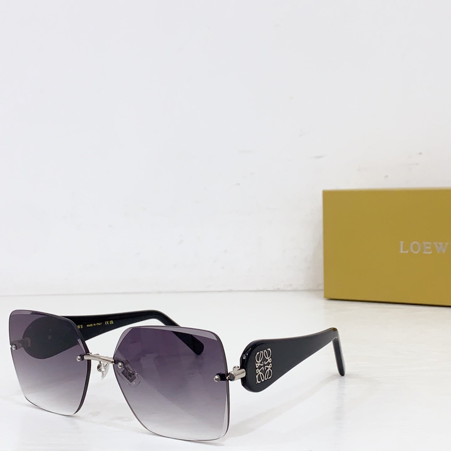Sunglasses/Quality: 5A/Model:LW5131S