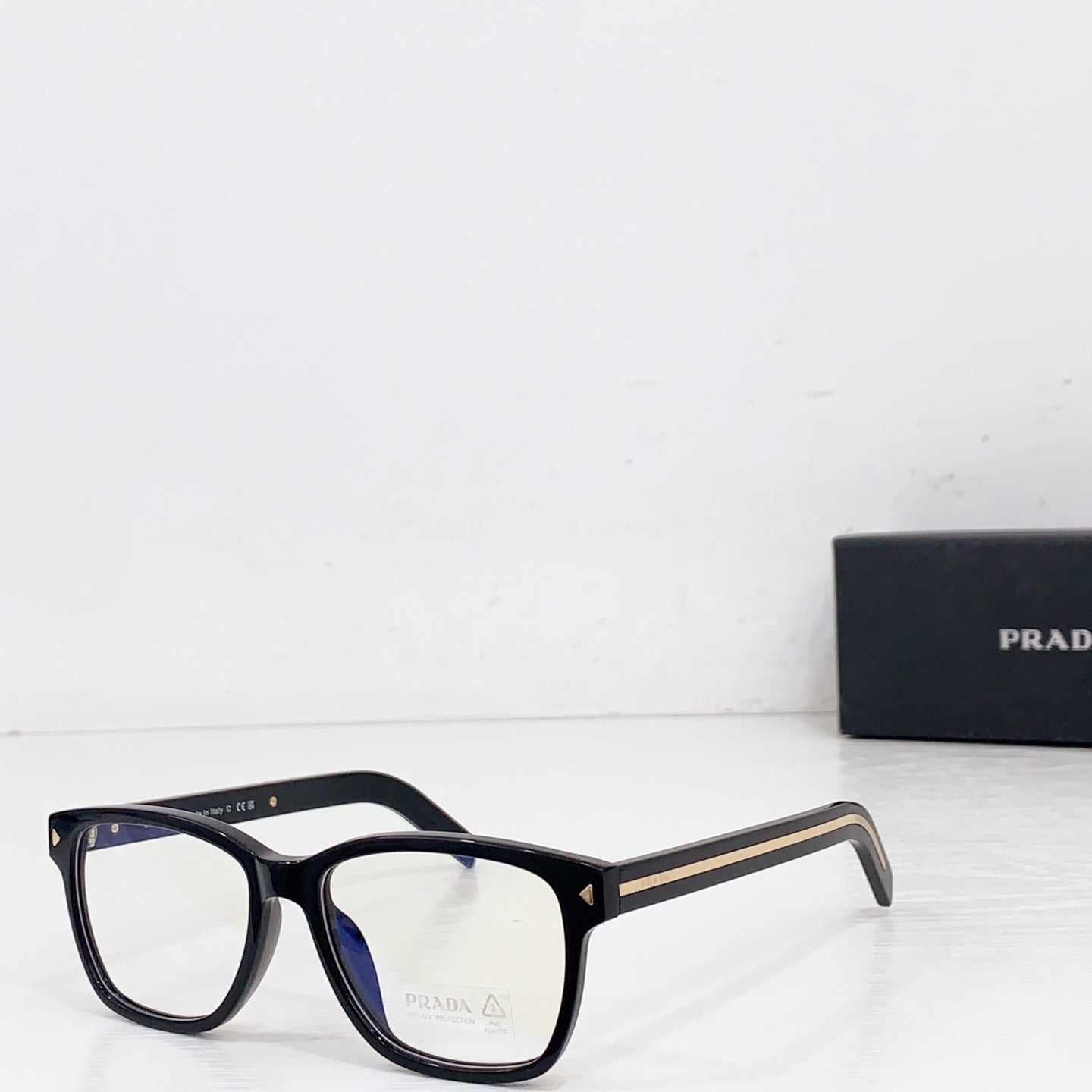 Sunglasses/Quality: 5A/MODEL: VPR B10V