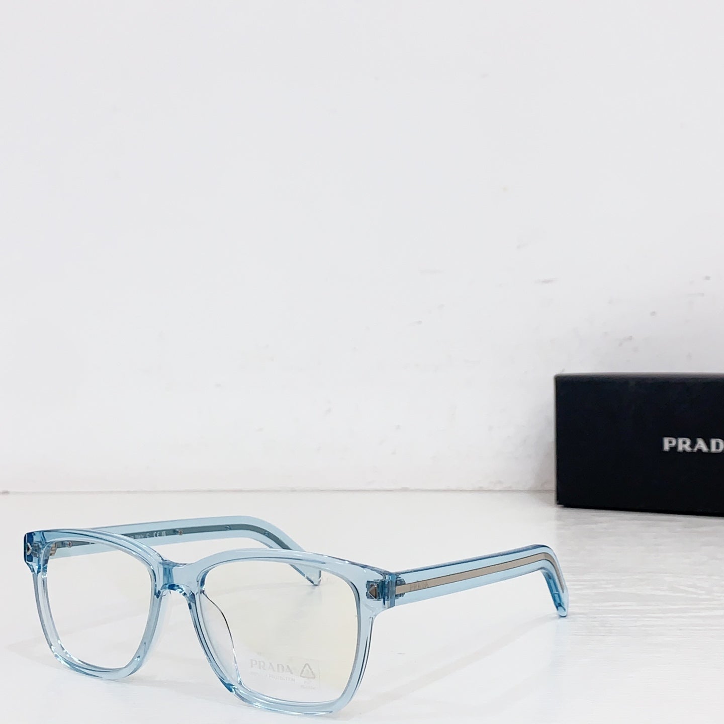 Sunglasses/Quality: 5A/MODEL: VPR B10V