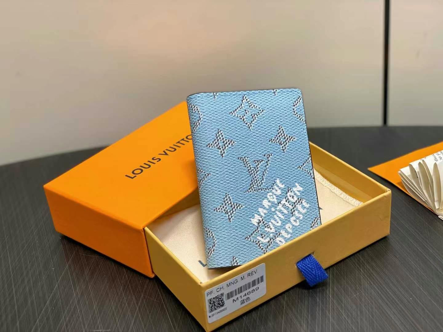 wallet/Quality: 4A/Model:M14689