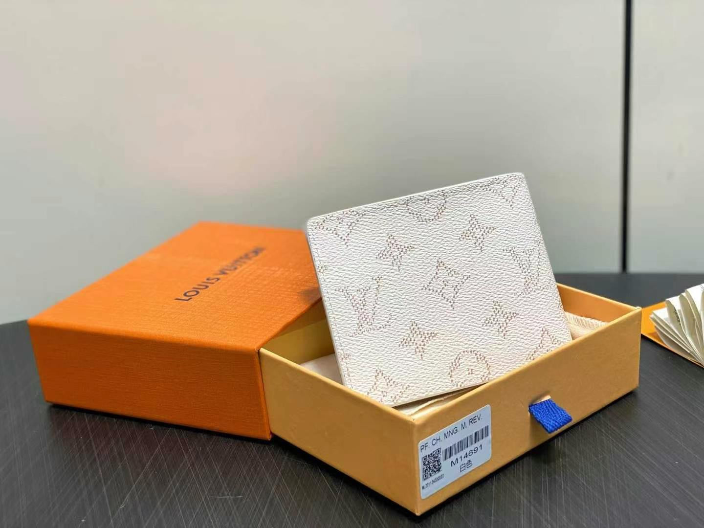 wallet/Quality: 4A/Model:M14691