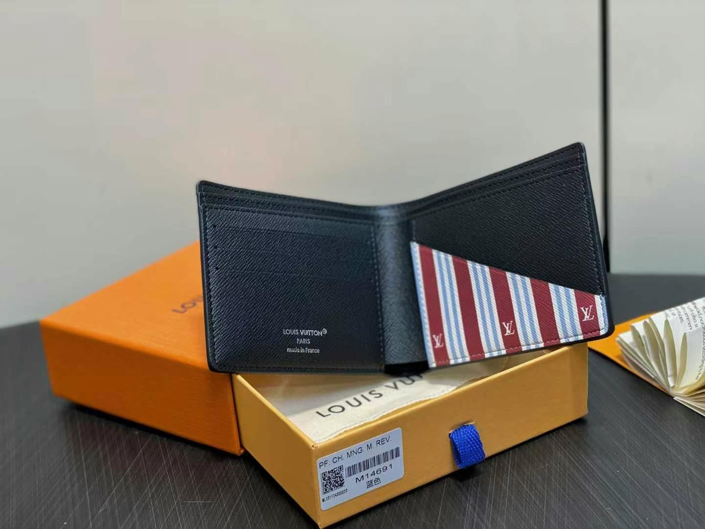 wallet/Quality: 4A/Model:M14691