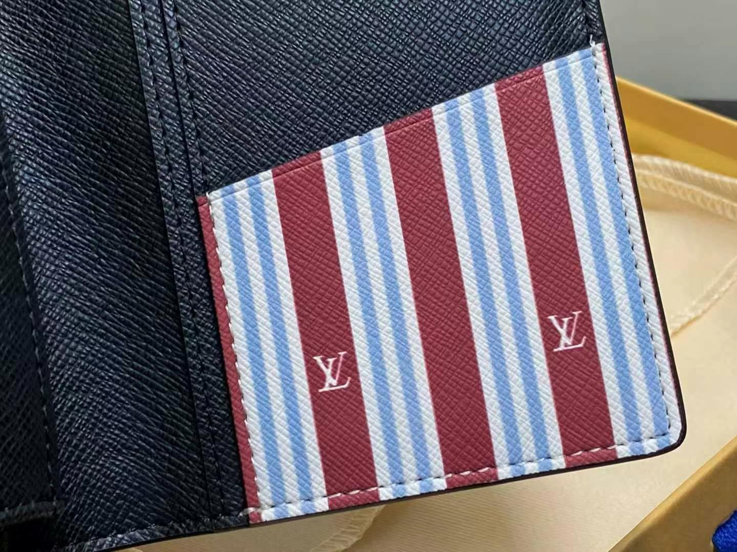 wallet/Quality: 4A/Model:M15156