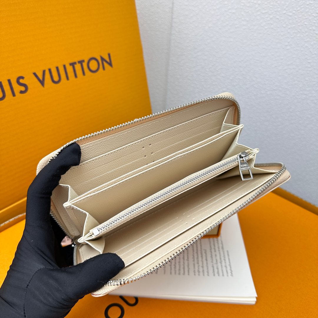 wallet/Quality: 4A/Model:M12680