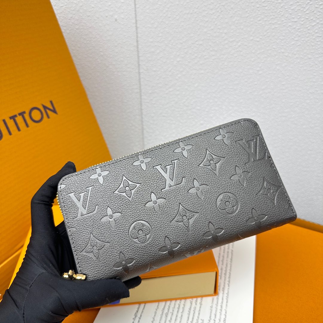 wallet/Quality: 4A/Model:M12680