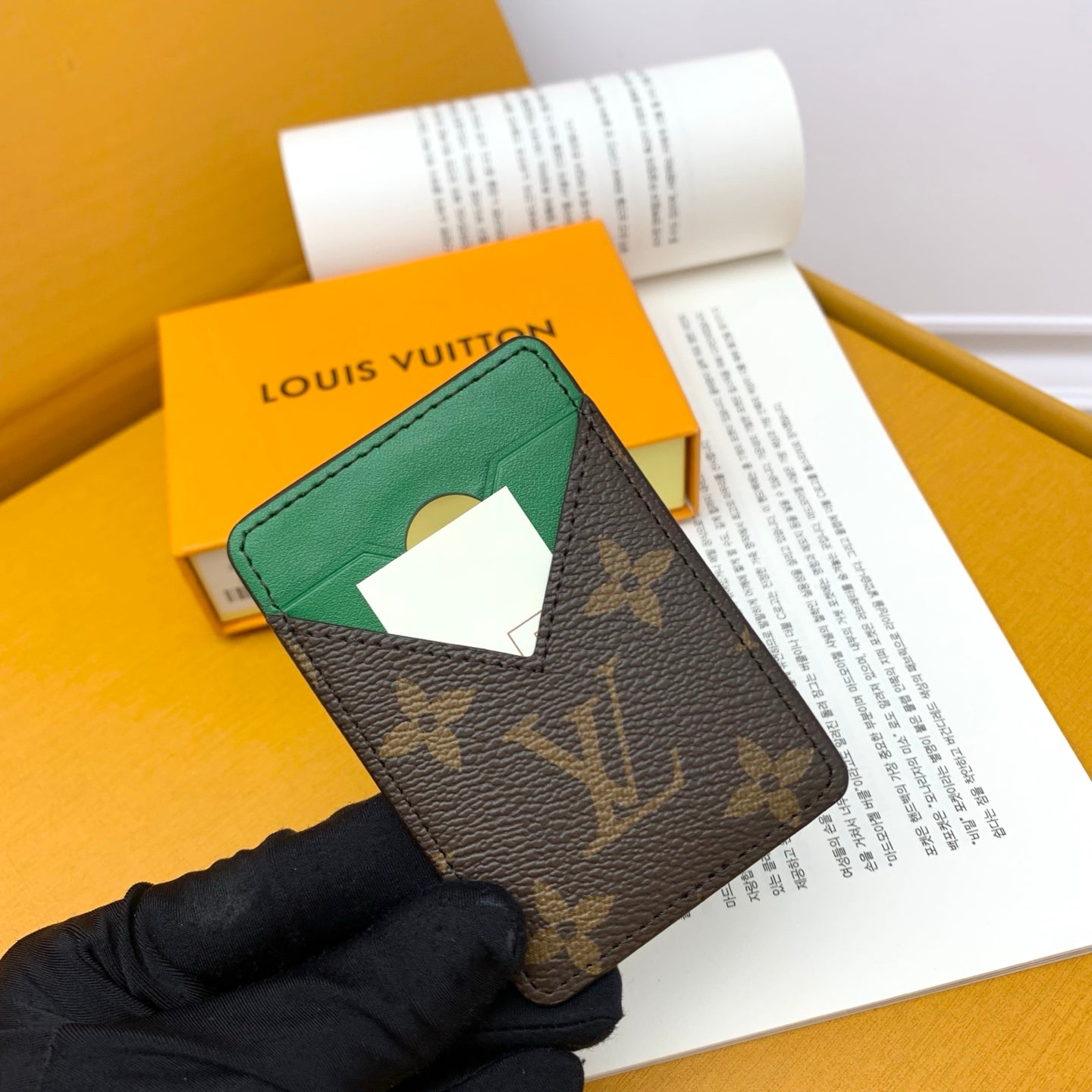 Card holder/Quality: 4A/Model:M12602