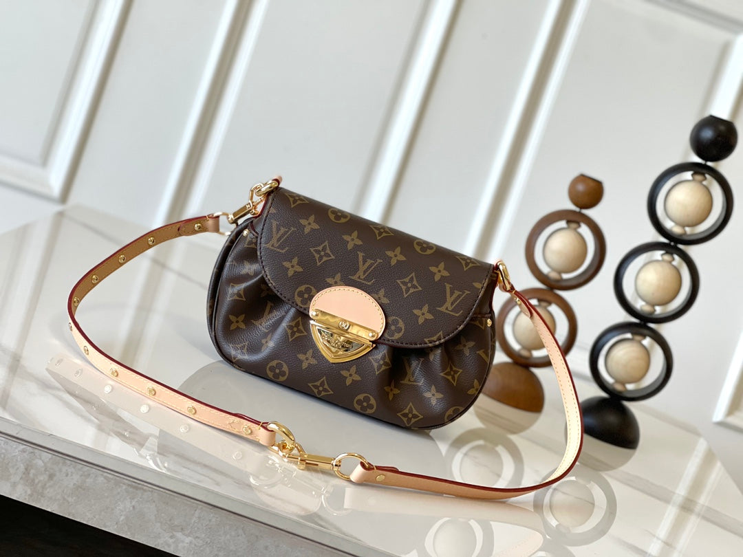 Bag/Quality: Mirror/model:M13617