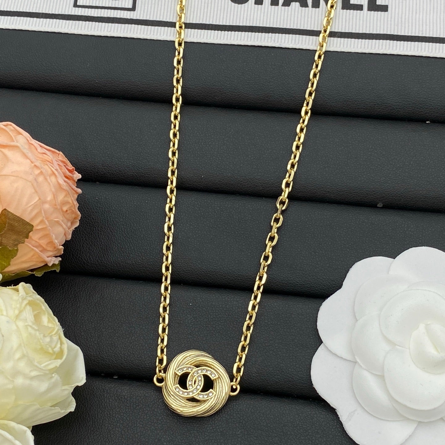 jewelry/necklace/model:H65
