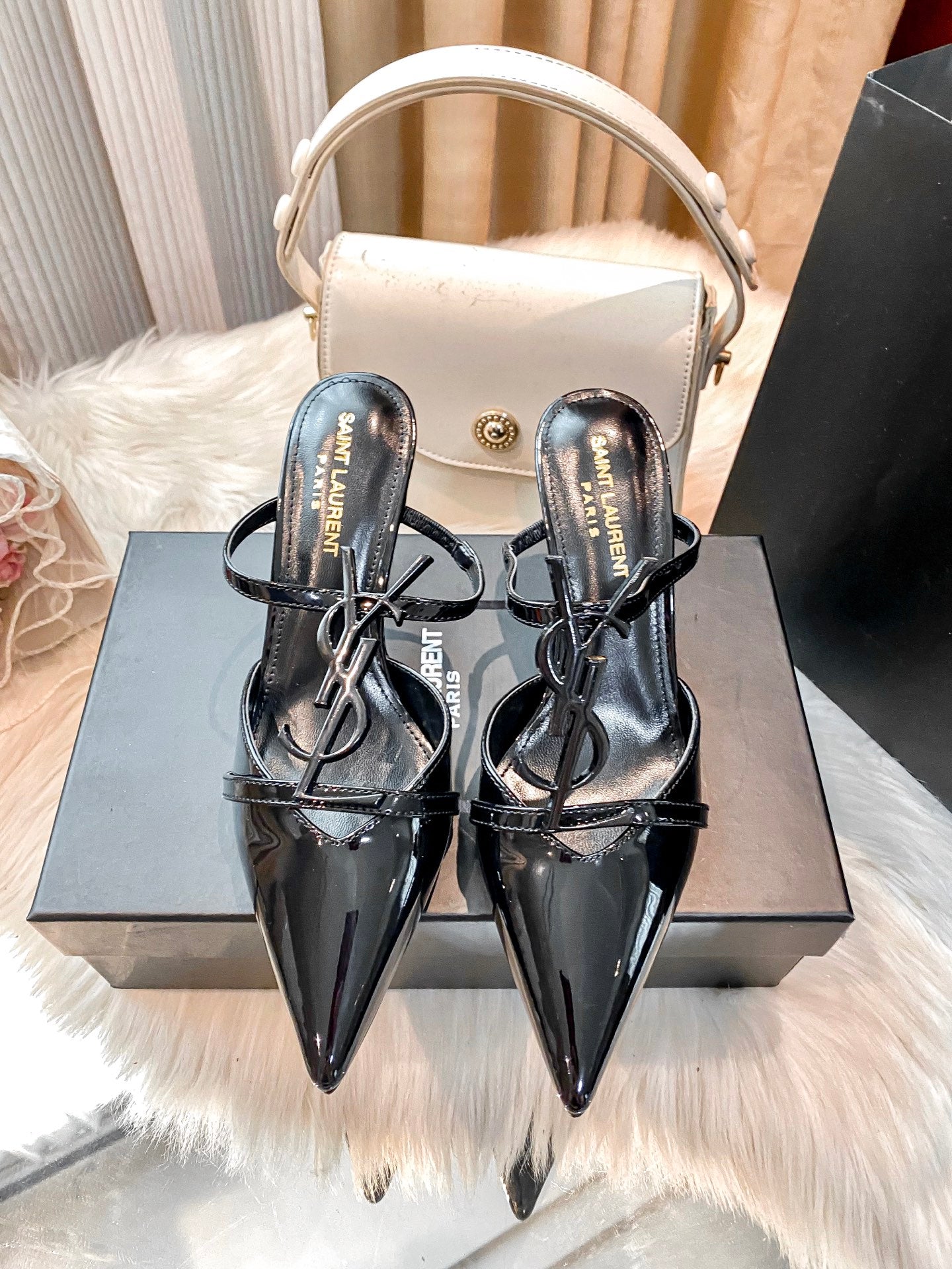 Shoes/Model:X84