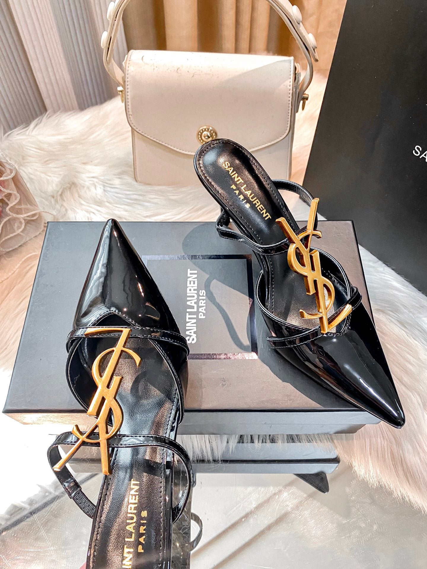 Shoes/Model:X84