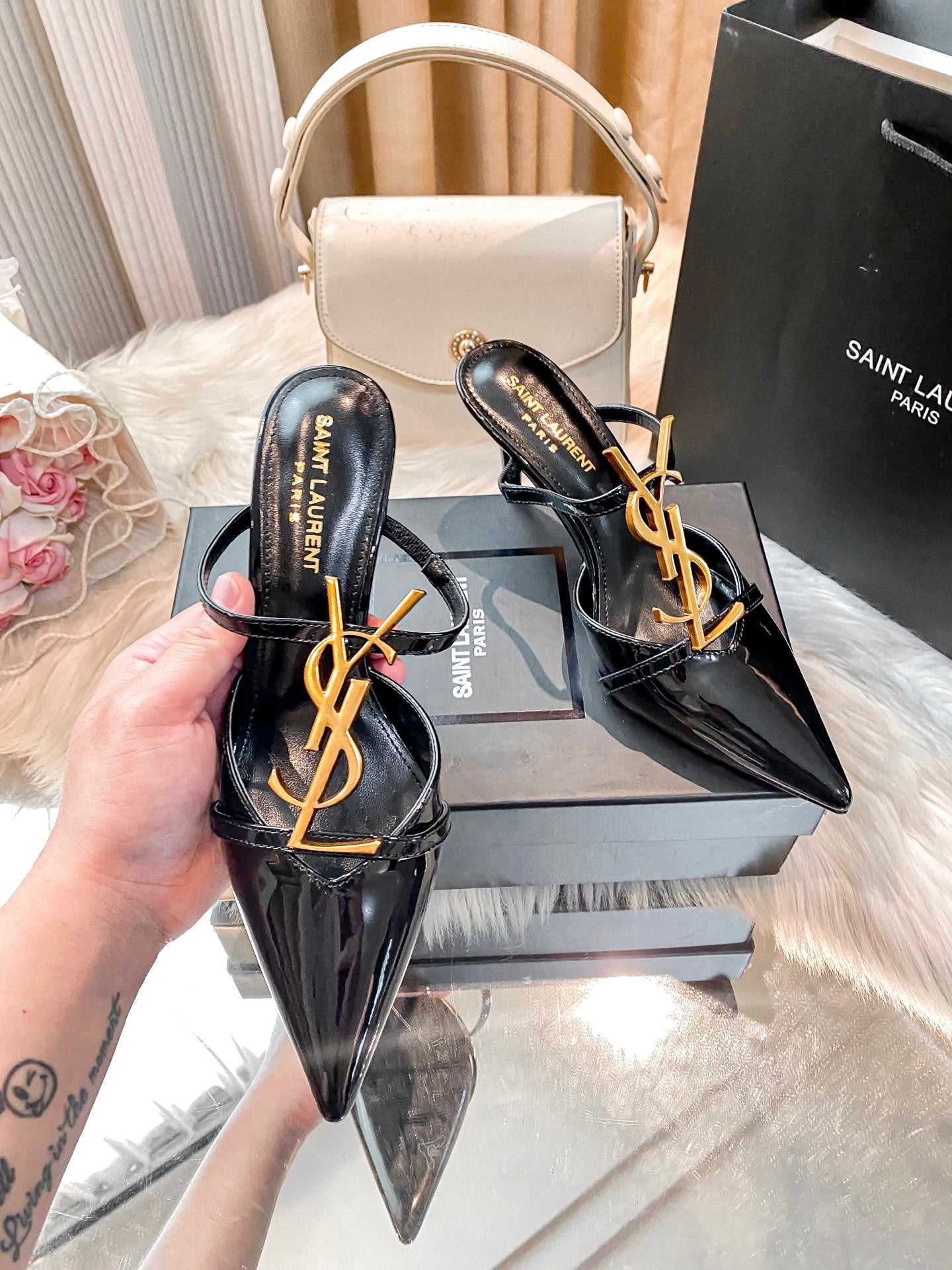 Shoes/Model:X84