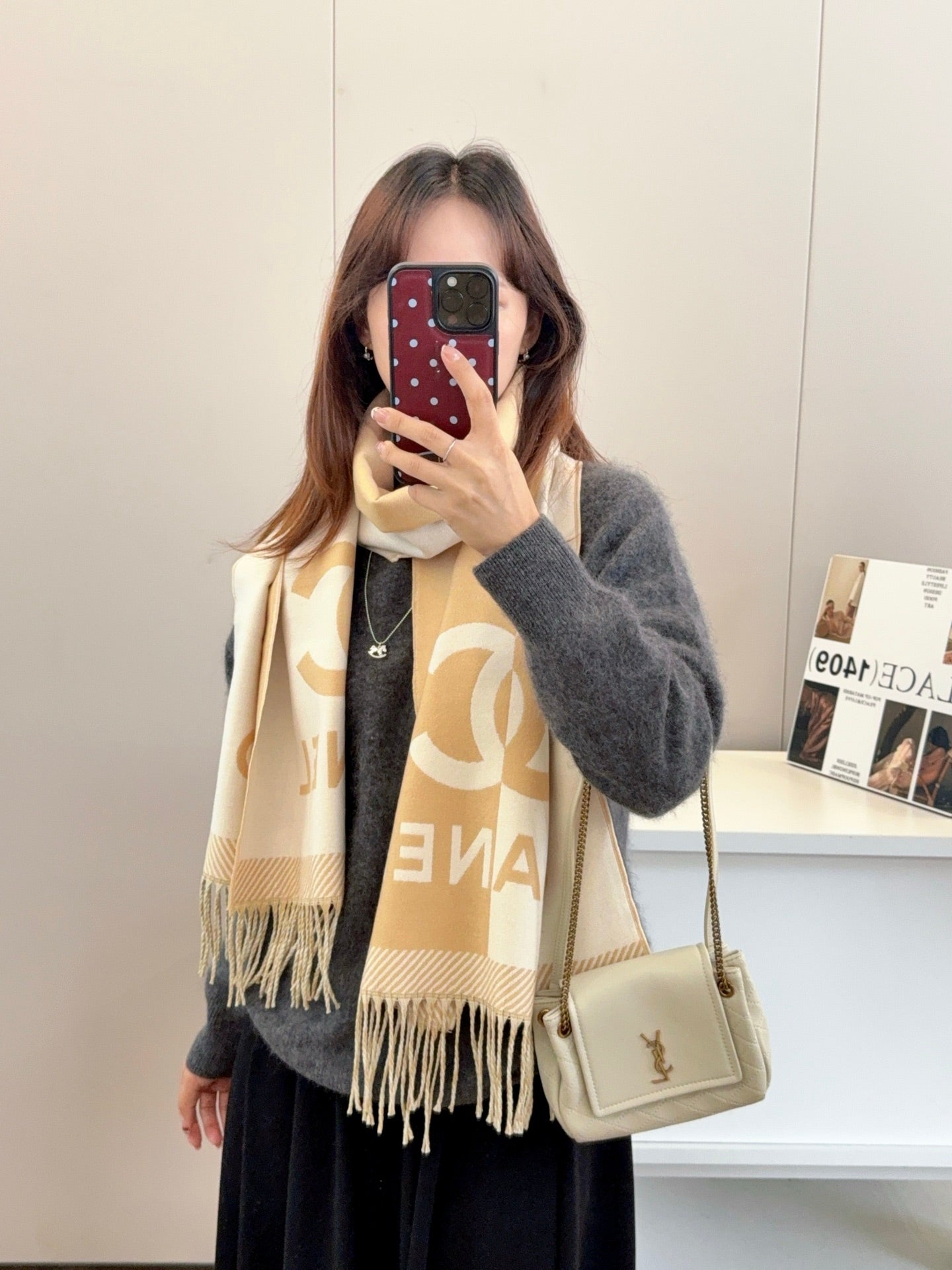 scarf/model: T66