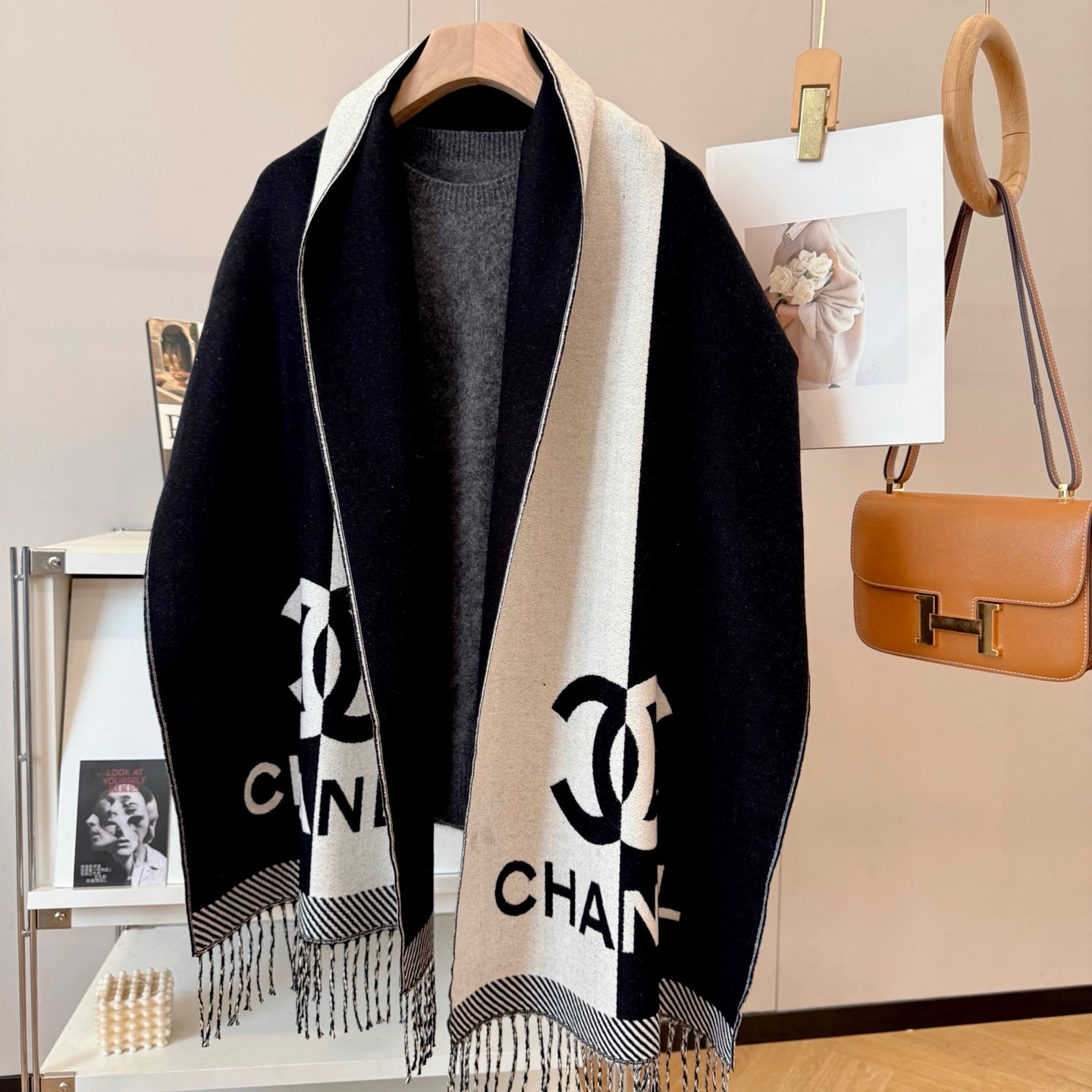 scarf/model: T66