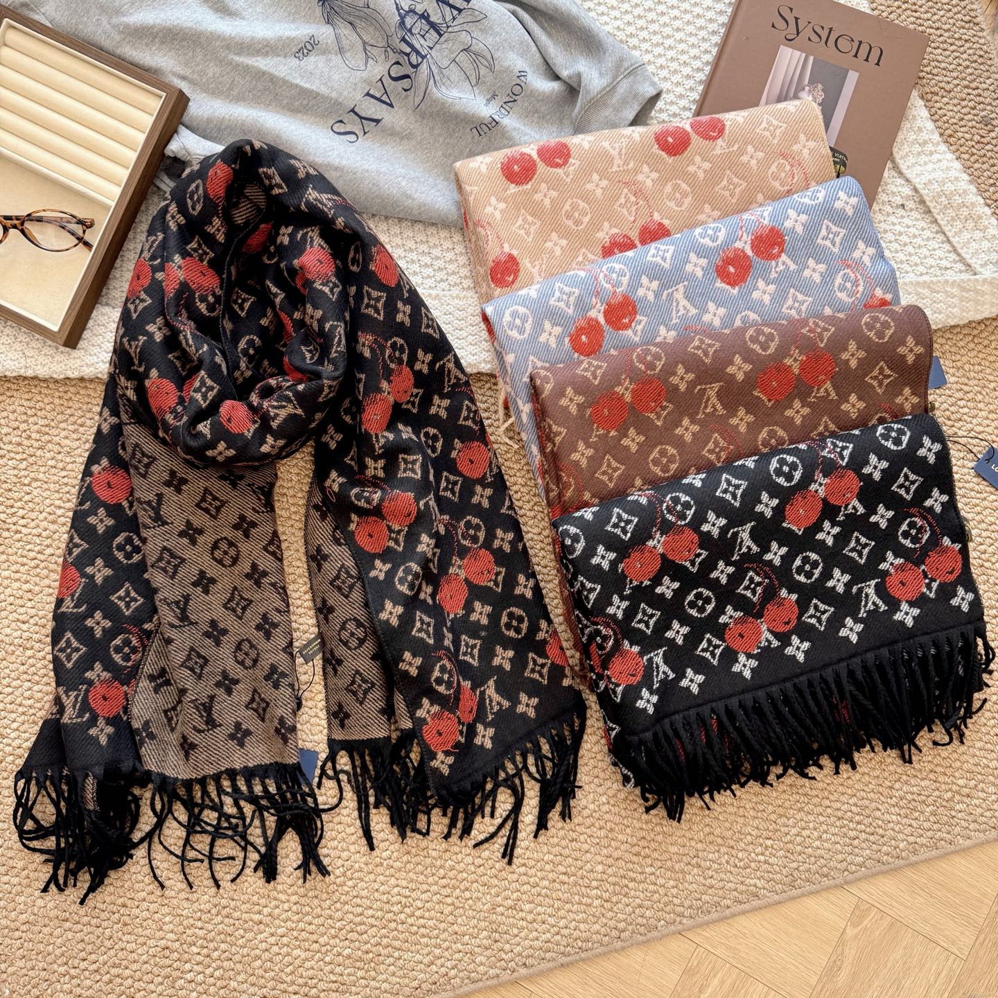 scarf/model: T73