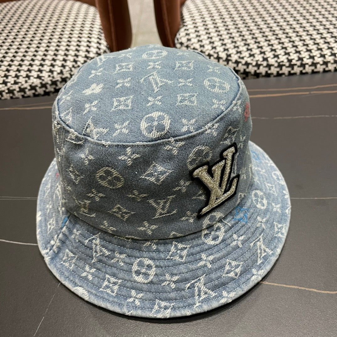 hat/ model: T53