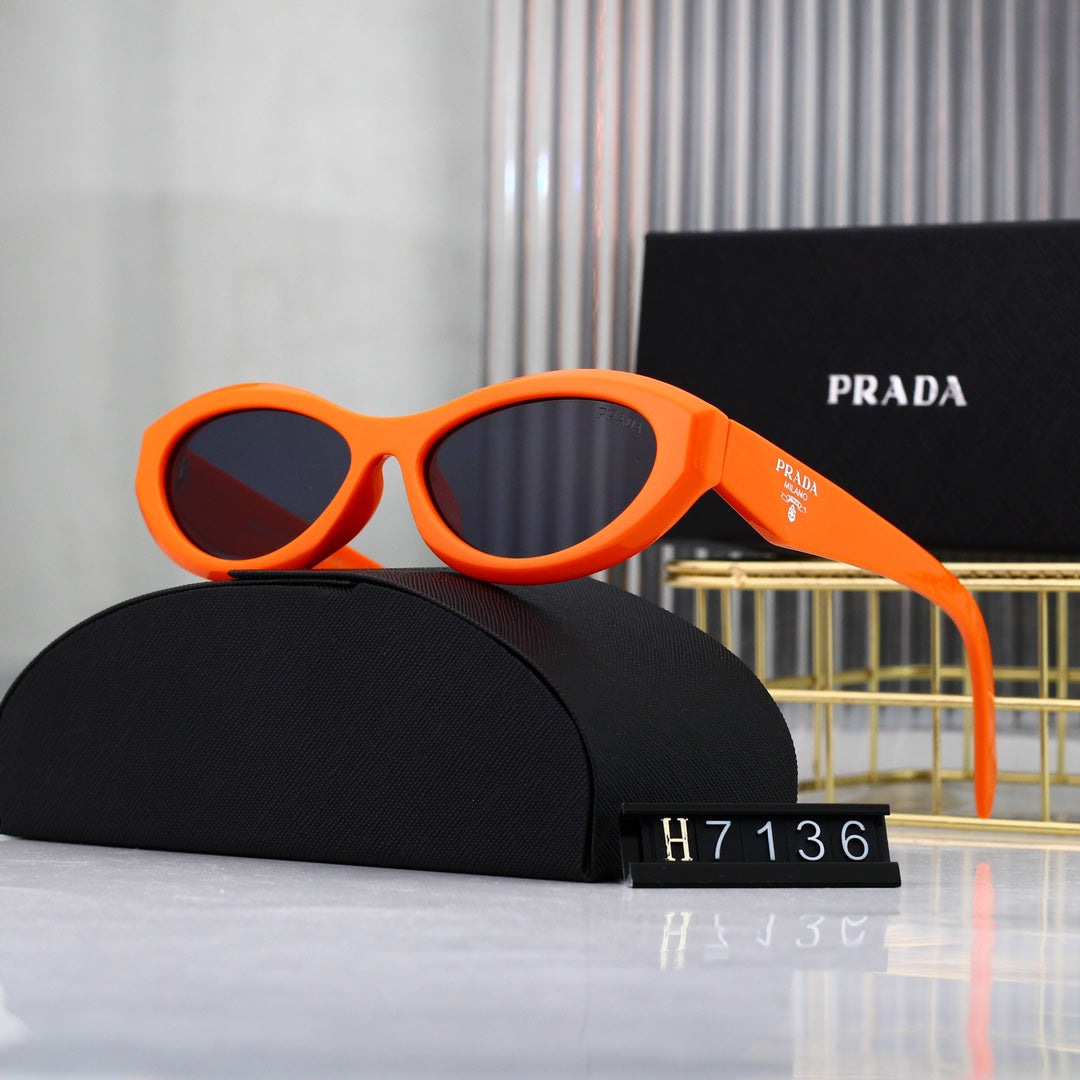 sunglasses / model:C7136