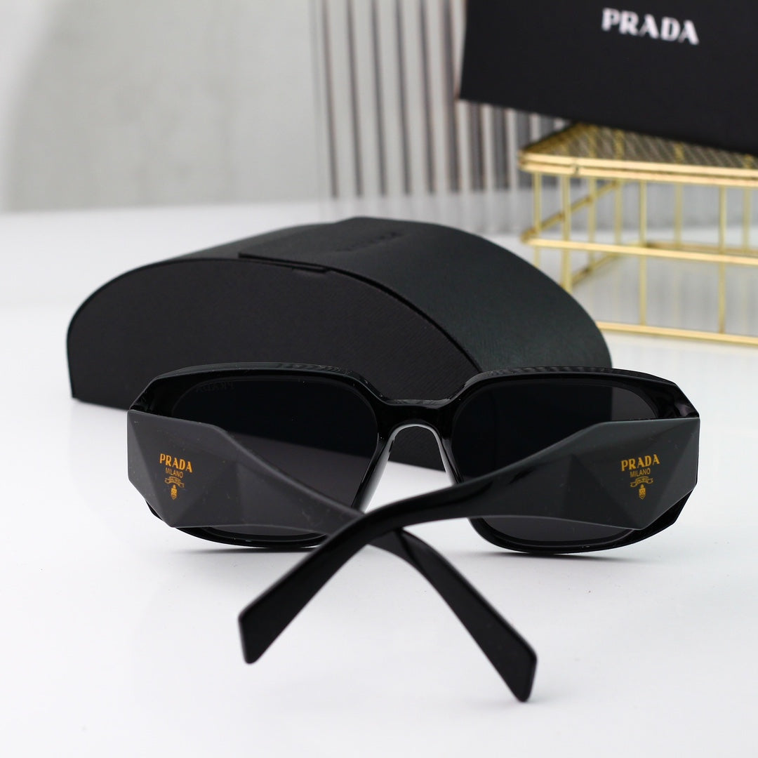 Sunglasses/model:0116