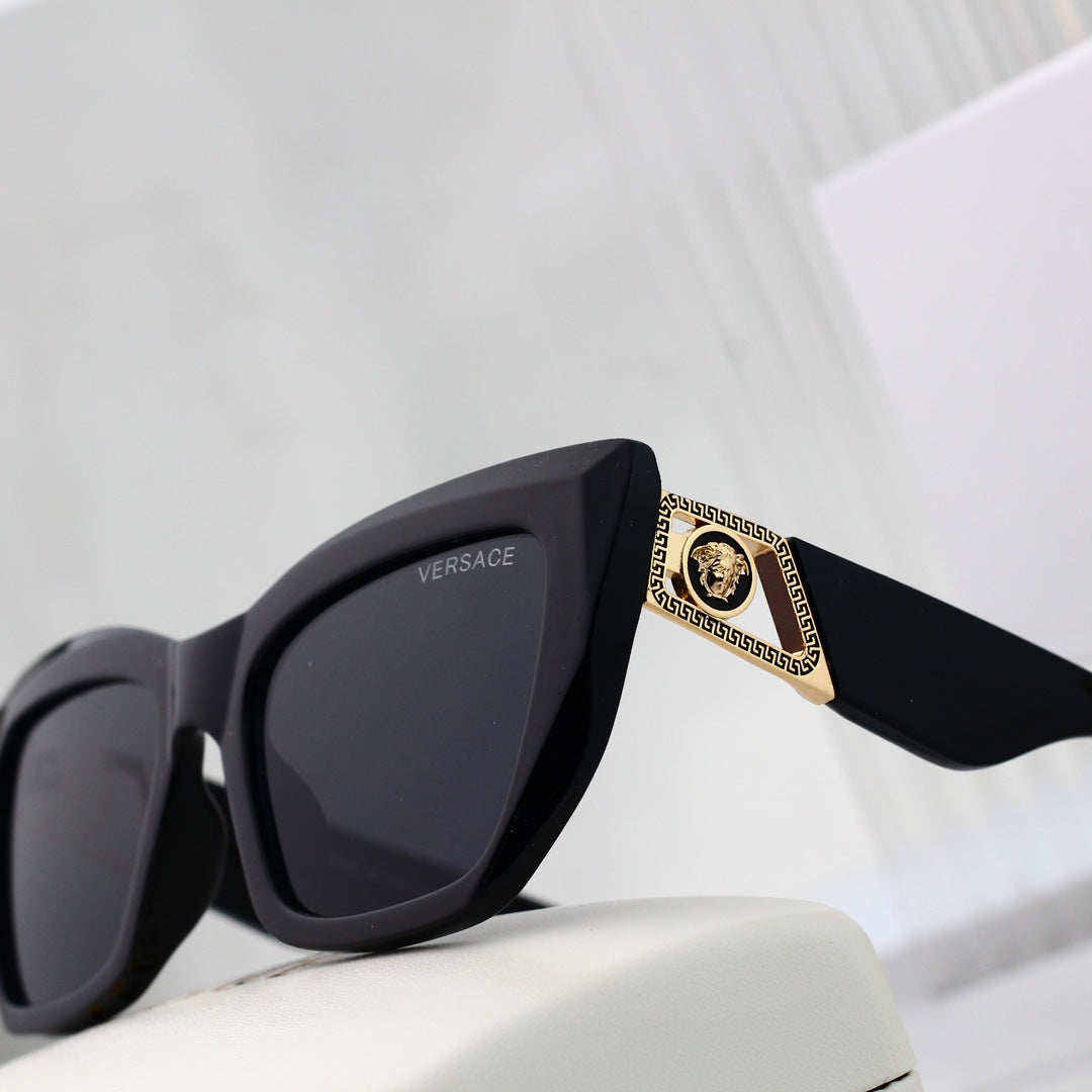 sunglasses / Model:0668