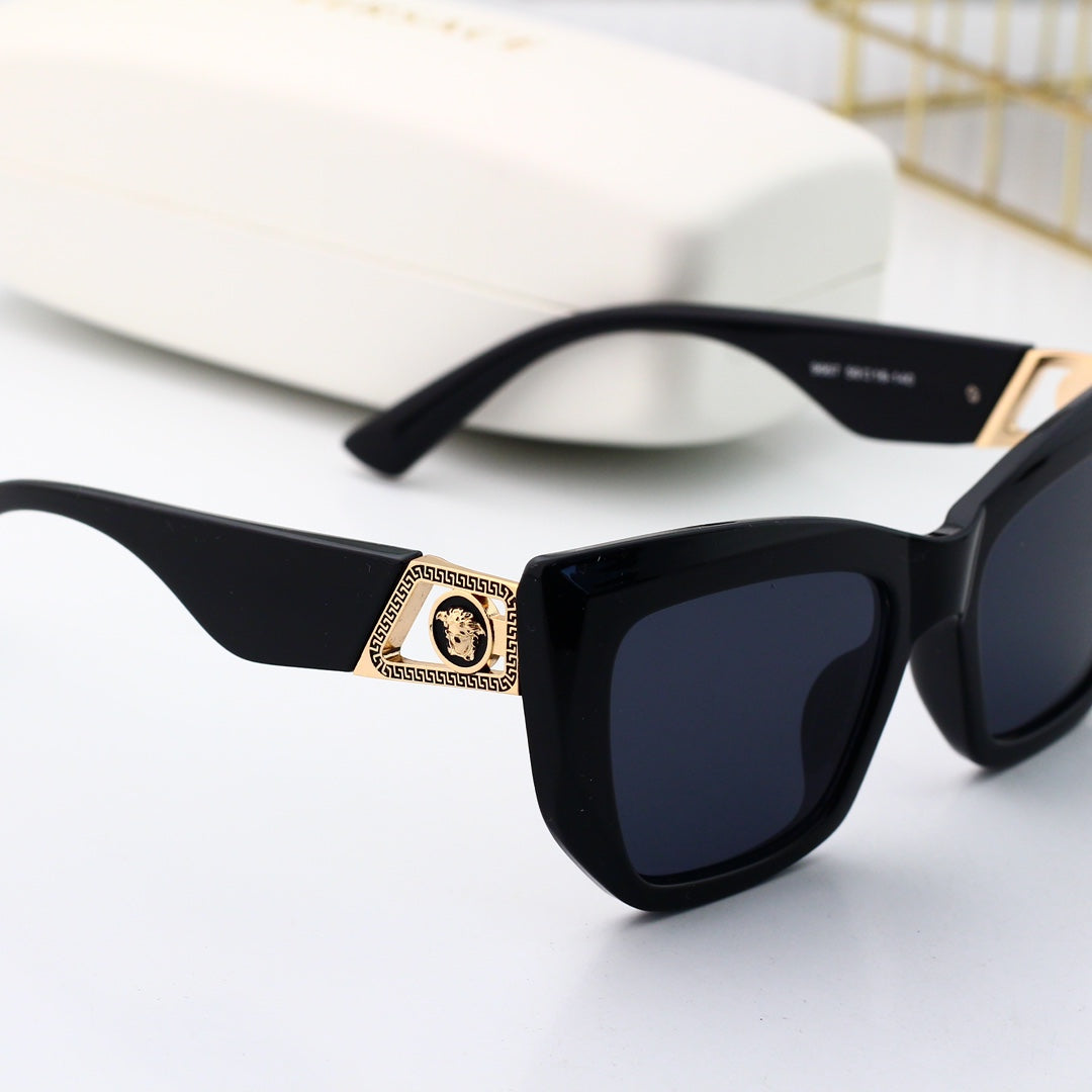 sunglasses / Model:0668