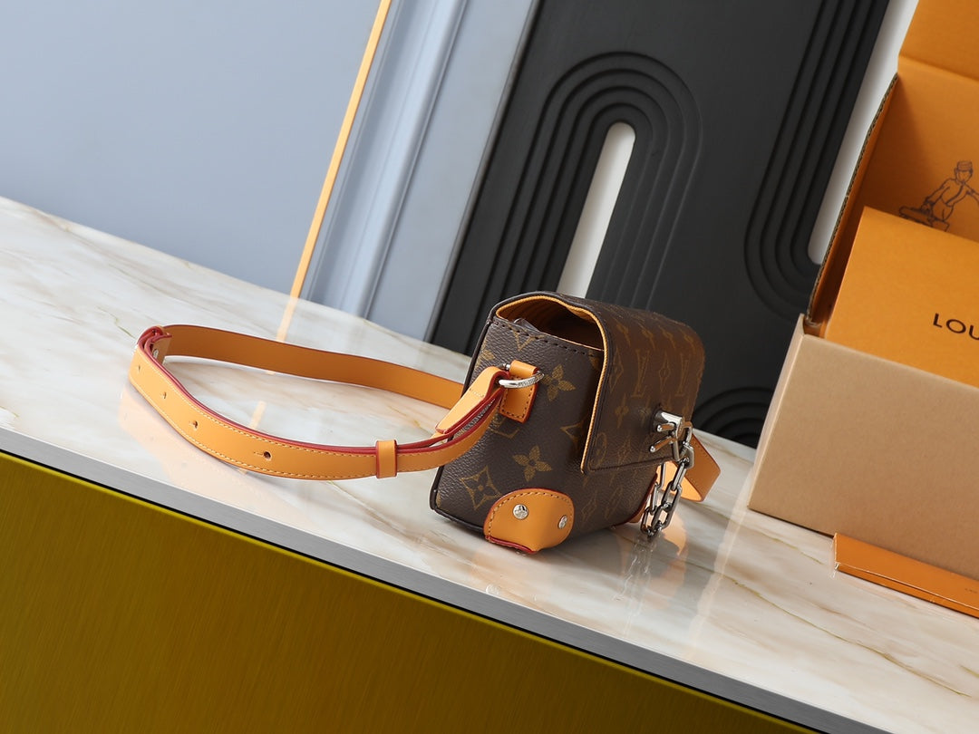bag/quality: 4A/model: M82916